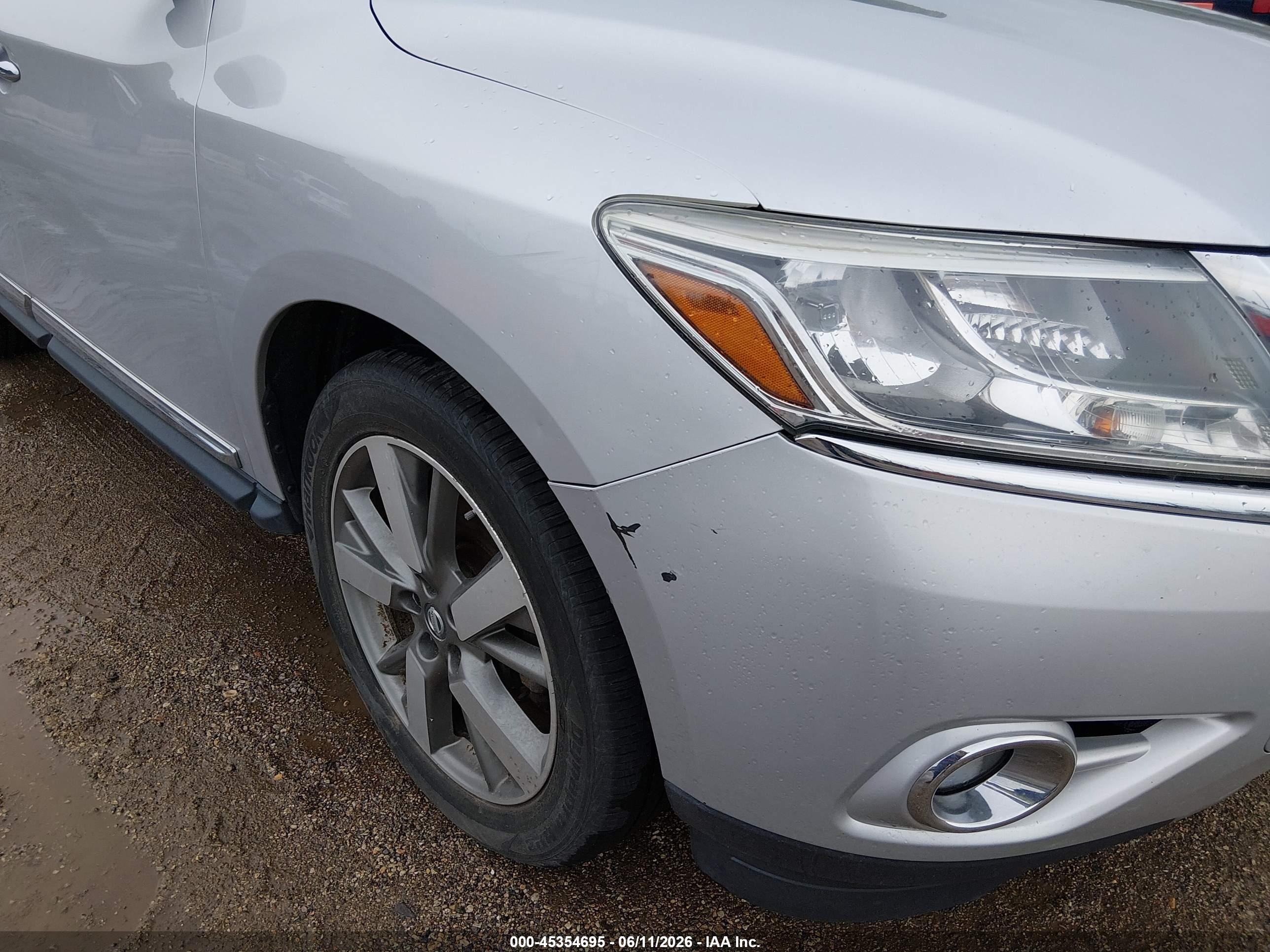 2014 Nissan Pathfinder Platinum Silver vin: 5N1AR2MM4EC610214
