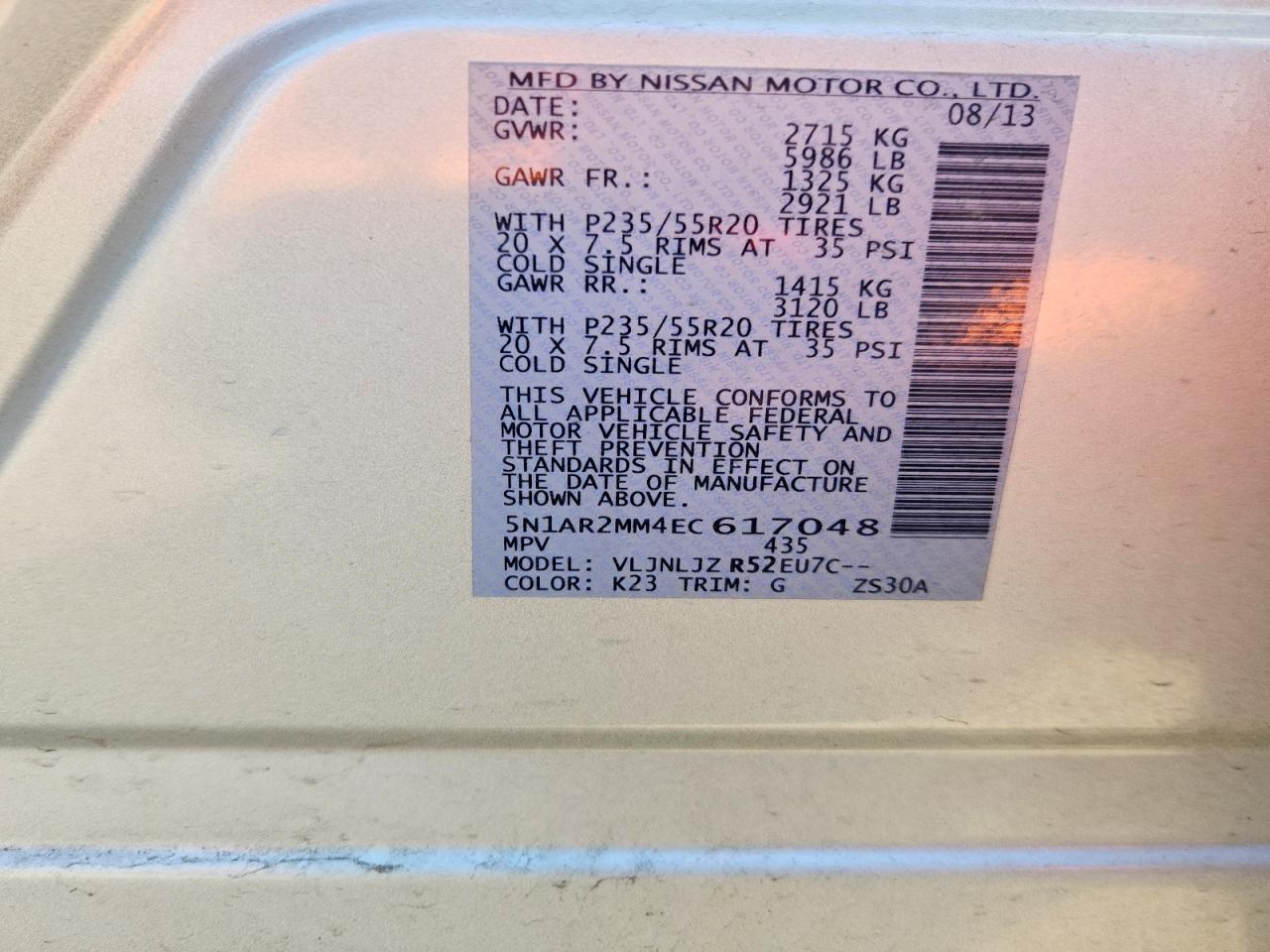 2014 Nissan Pathfinder S Silver vin: 5N1AR2MM4EC617048