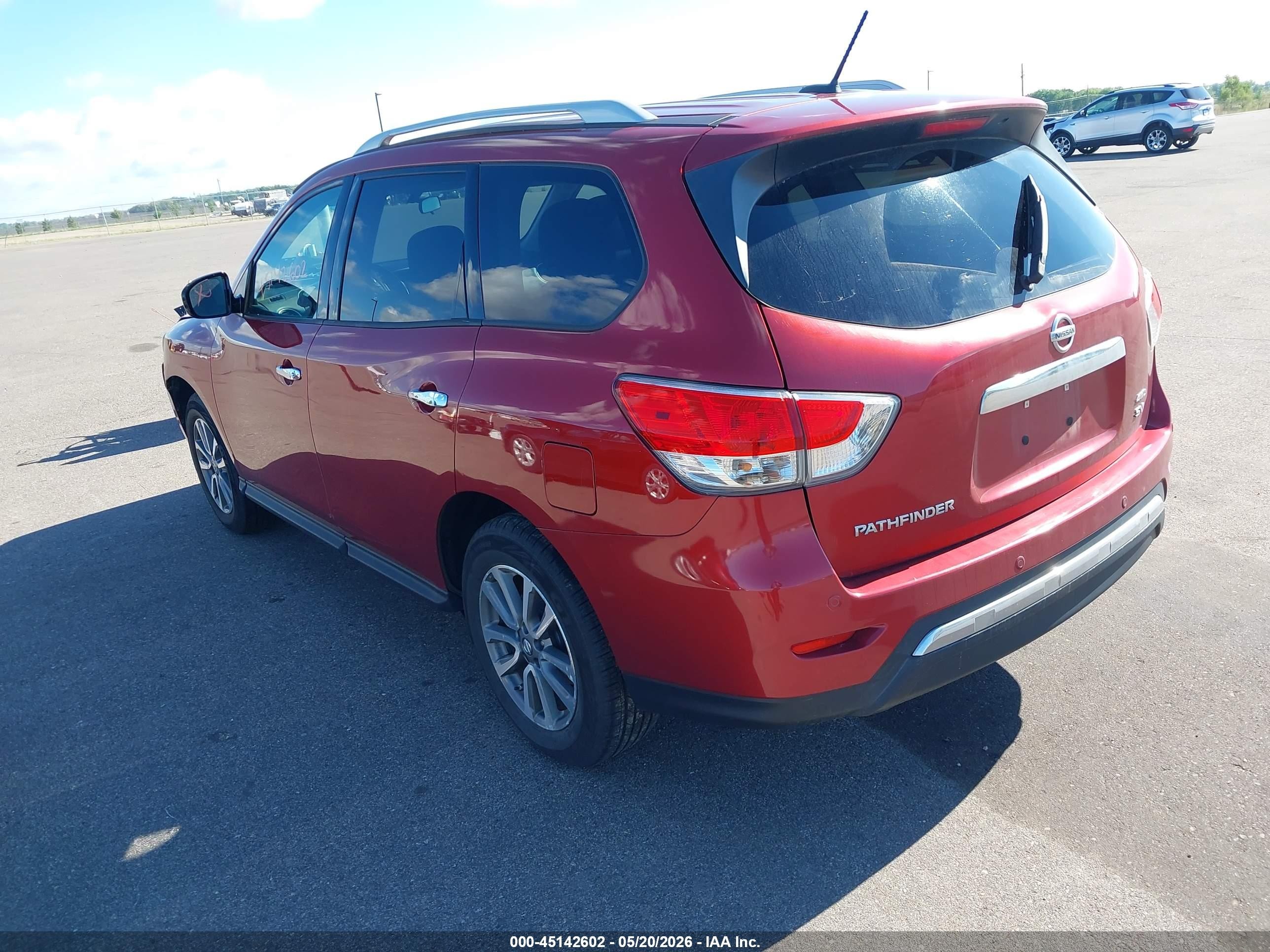 2014 Nissan Pathfinder Sv Red vin: 5N1AR2MM4EC625330