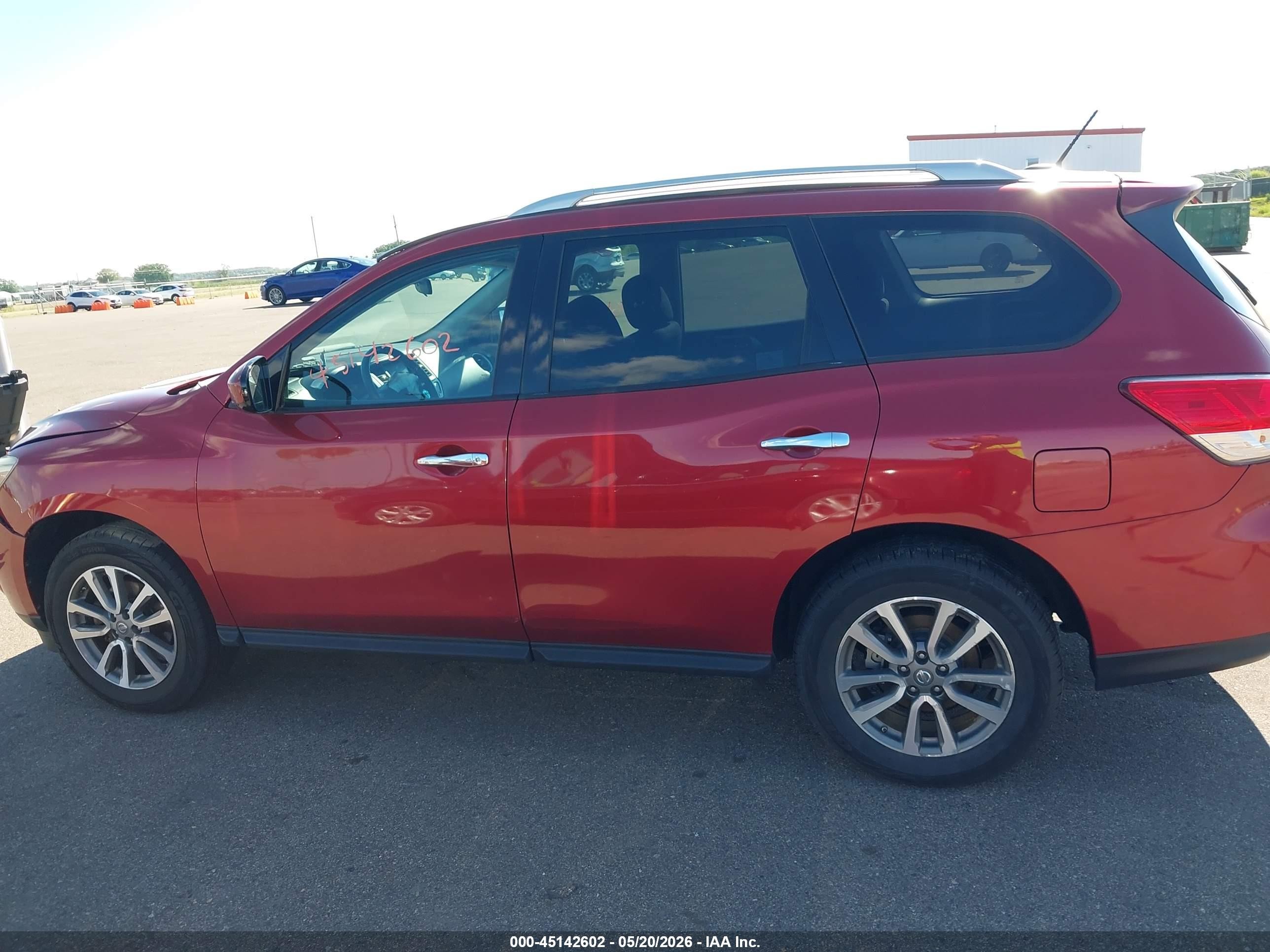 2014 Nissan Pathfinder Sv Red vin: 5N1AR2MM4EC625330