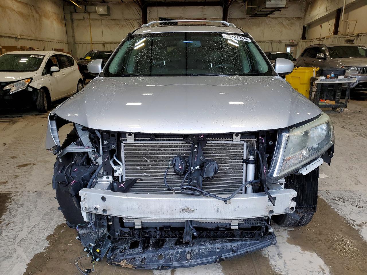 2014 Nissan Pathfinder Sl Silver vin: 5N1AR2MM4EC684281