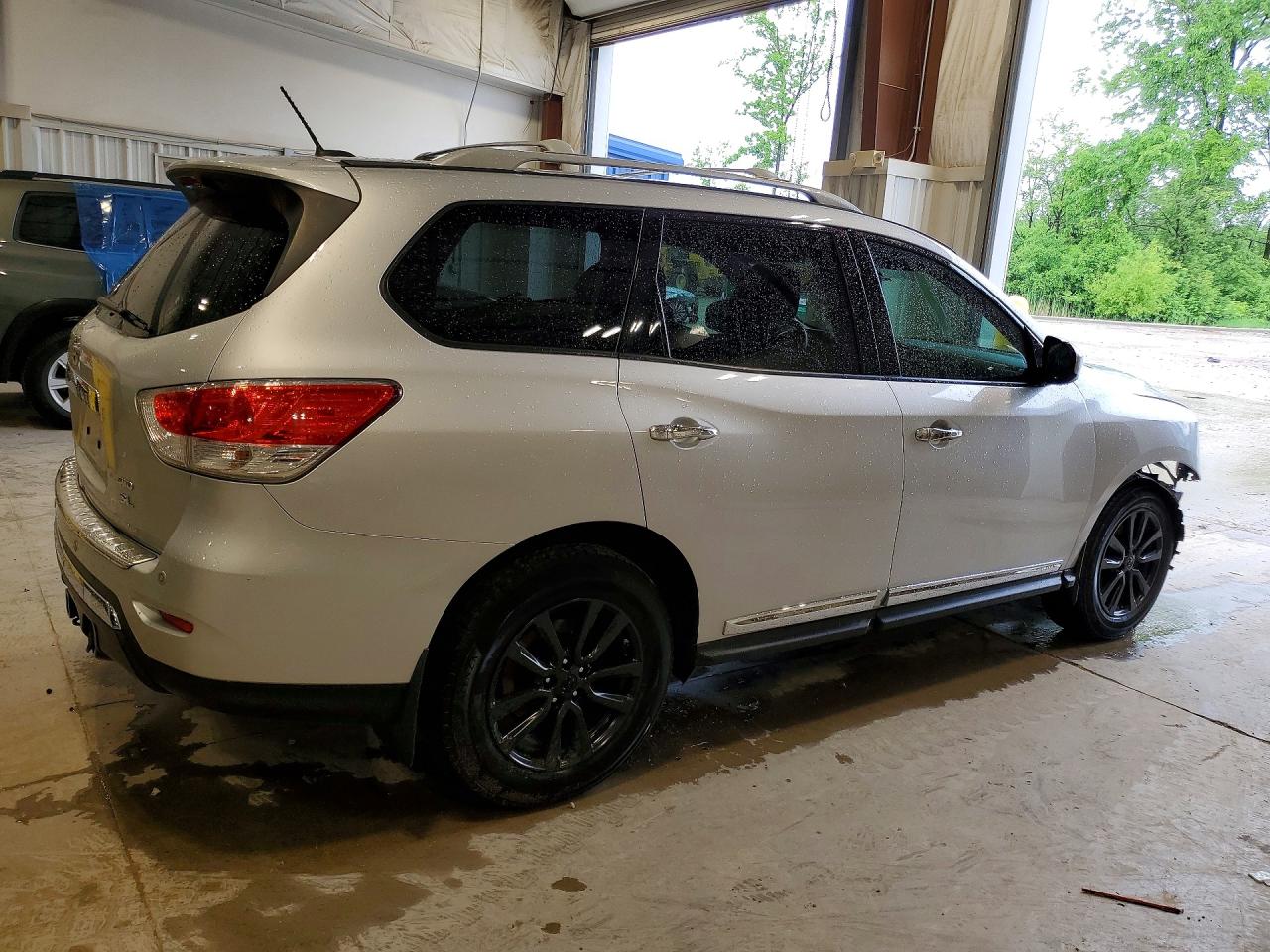 2014 Nissan Pathfinder Sl Silver vin: 5N1AR2MM4EC684281