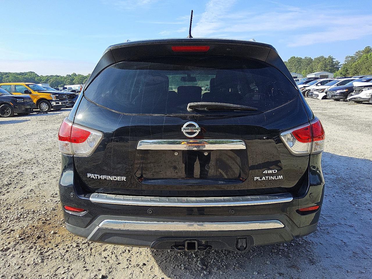 2014 Nissan Pathfinder S Black vin: 5N1AR2MM4EC692641