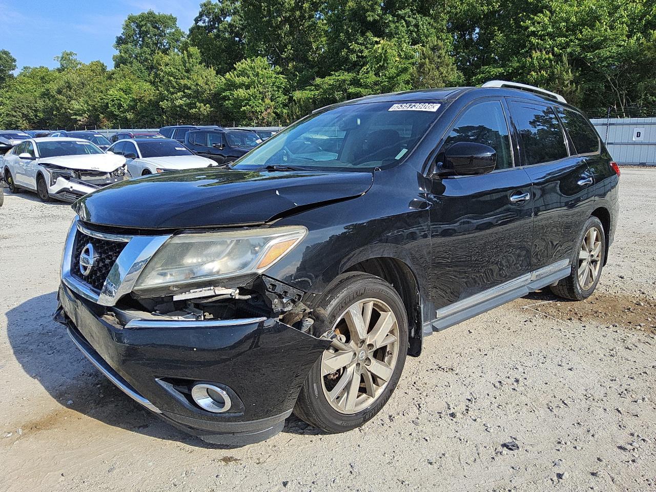 2014 Nissan Pathfinder S Black vin: 5N1AR2MM4EC692641 Damage: Left Front Tire, Worn, Replacement Required