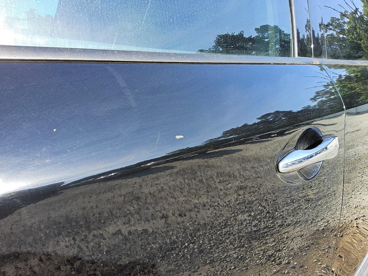 2014 Nissan Pathfinder S Black vin: 5N1AR2MM4EC692641 Damage: Left Front Door, Chipped, 3