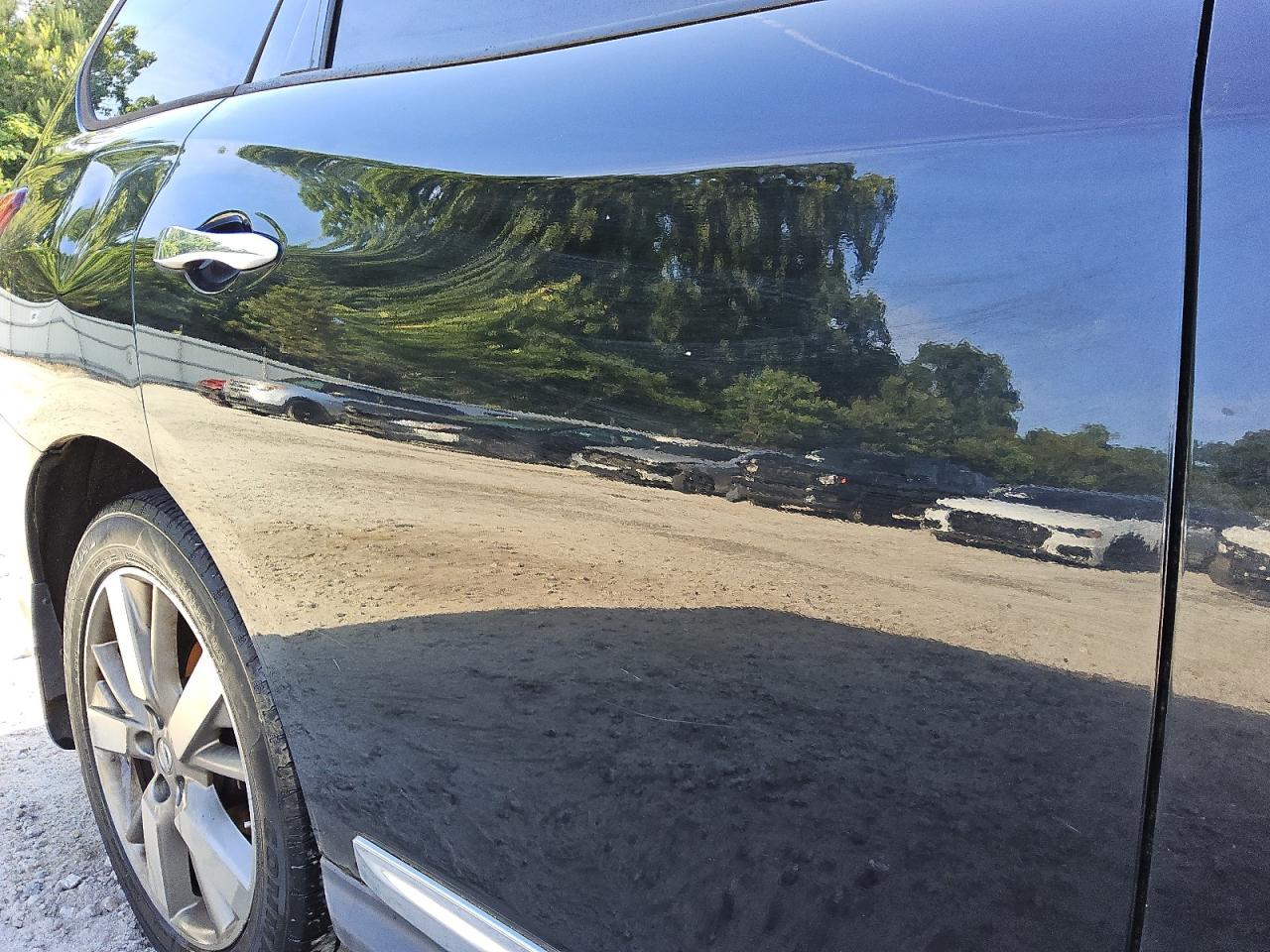 2014 Nissan Pathfinder S Black vin: 5N1AR2MM4EC692641 Damage: Right Rear Door, Multiple Scratches Light, 10 Or More
