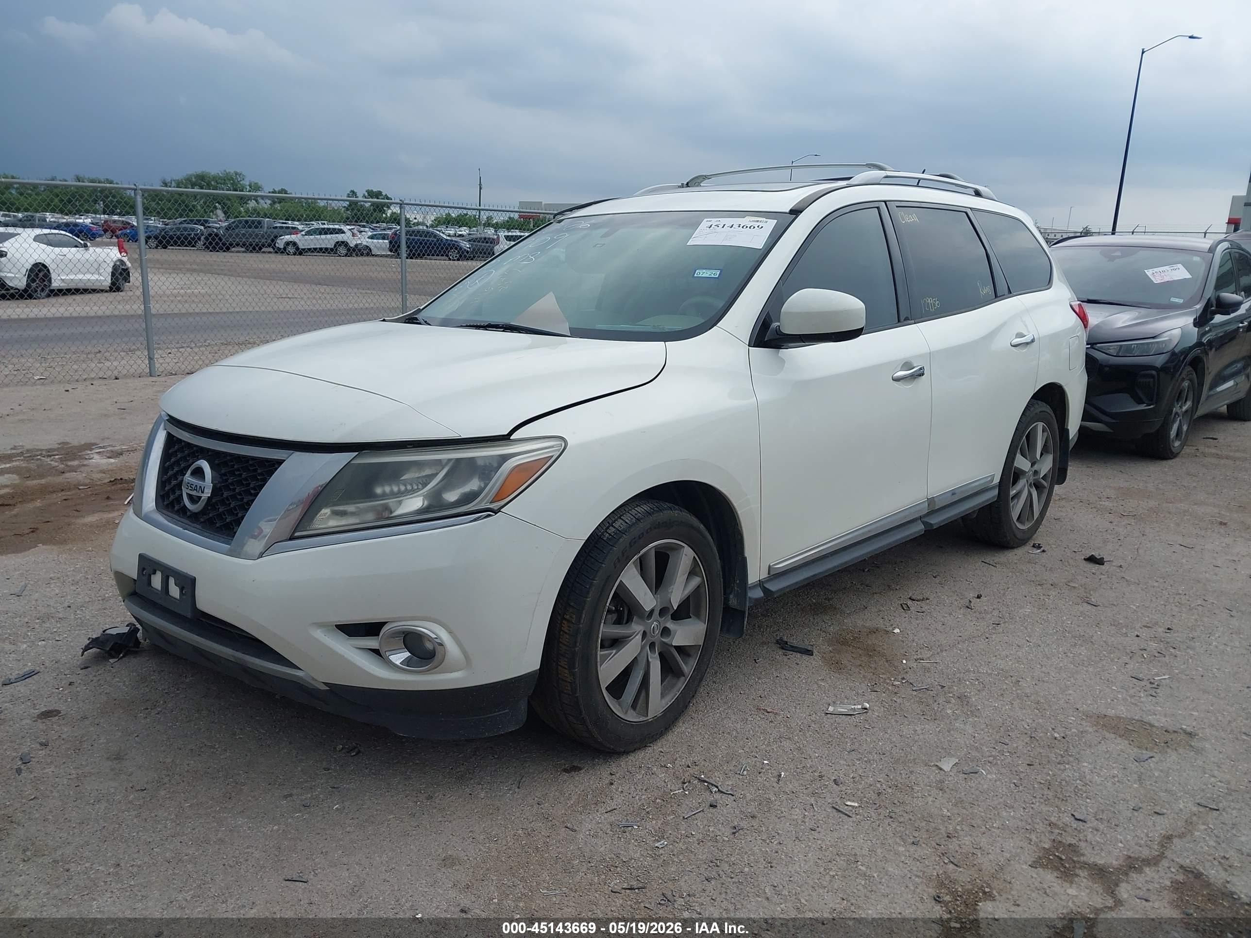 2014 Nissan Pathfinder Platinum Белый vin: 5N1AR2MM4EC703279
