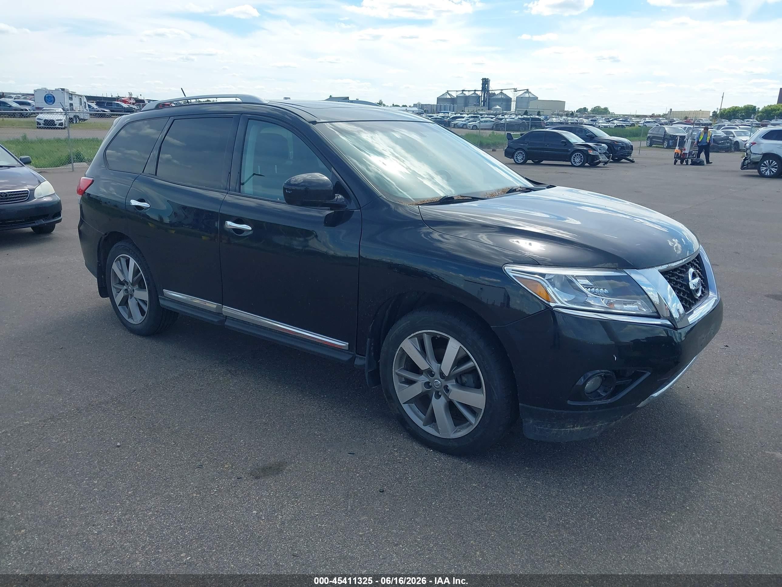 2014 Nissan Pathfinder Platinum Black vin: 5N1AR2MM4EC708658