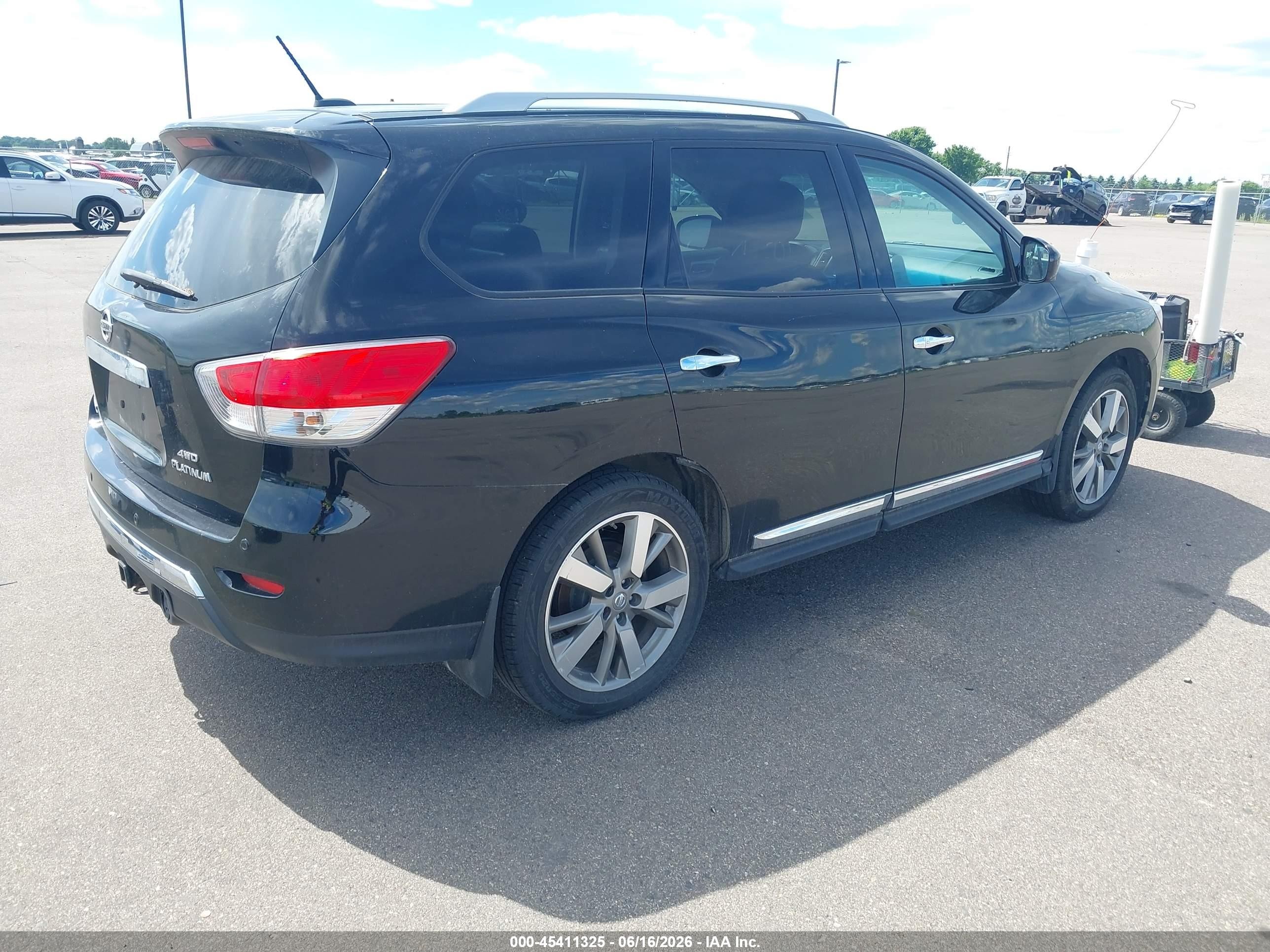 2014 Nissan Pathfinder Platinum Black vin: 5N1AR2MM4EC708658