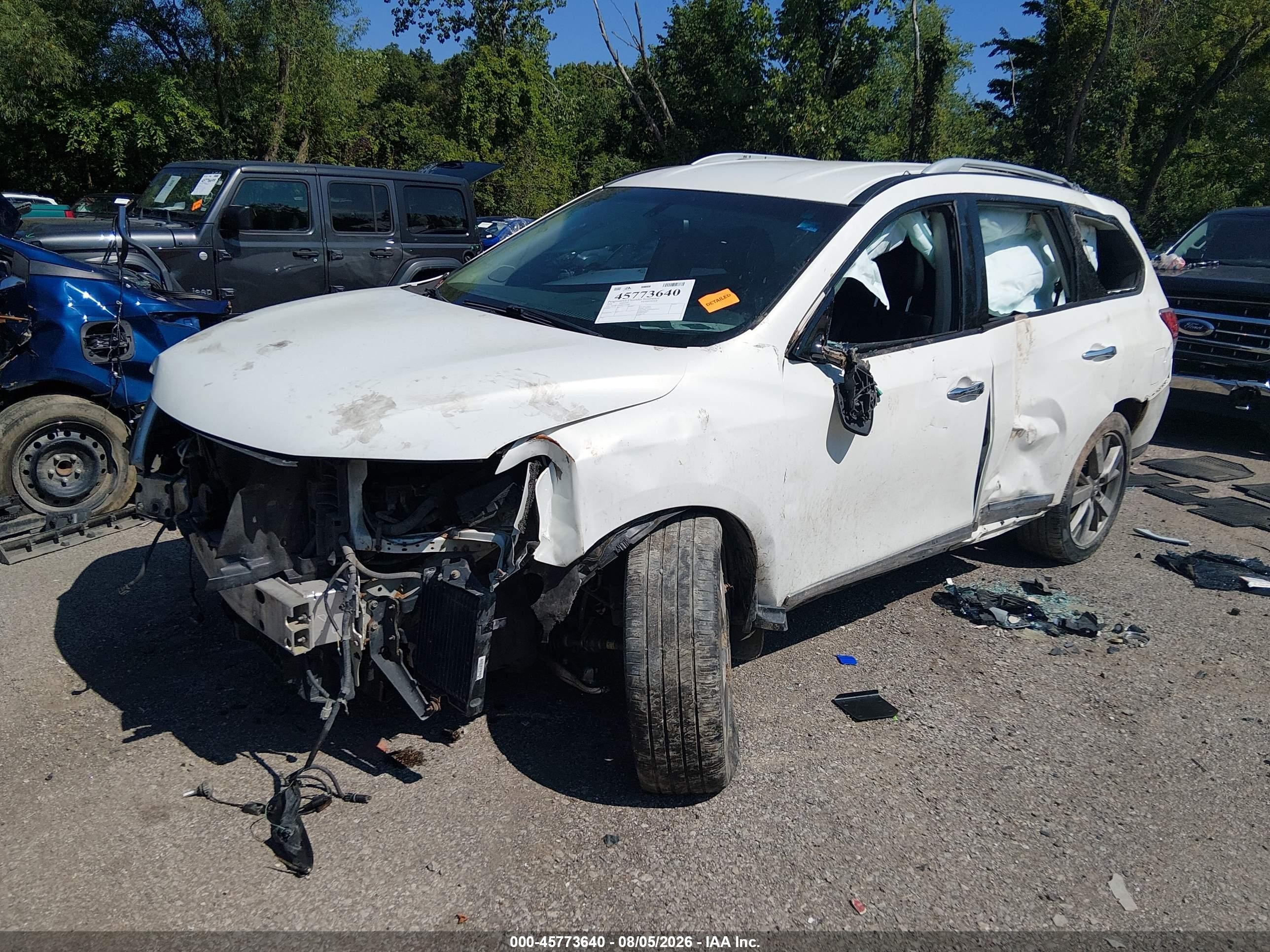 2014 Nissan Pathfinder Platinum Белый vin: 5N1AR2MM4EC714928