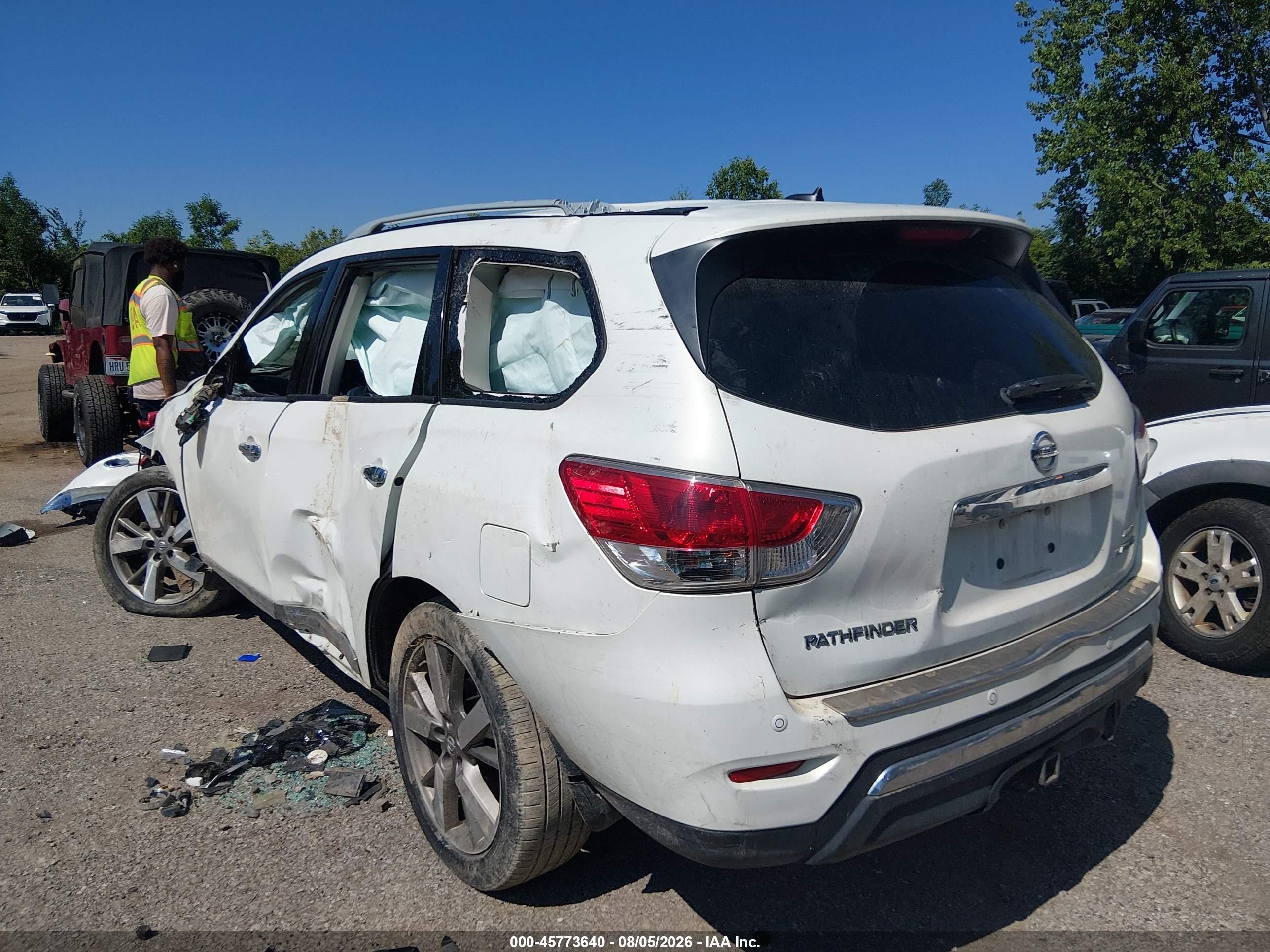 2014 Nissan Pathfinder Platinum Белый vin: 5N1AR2MM4EC714928