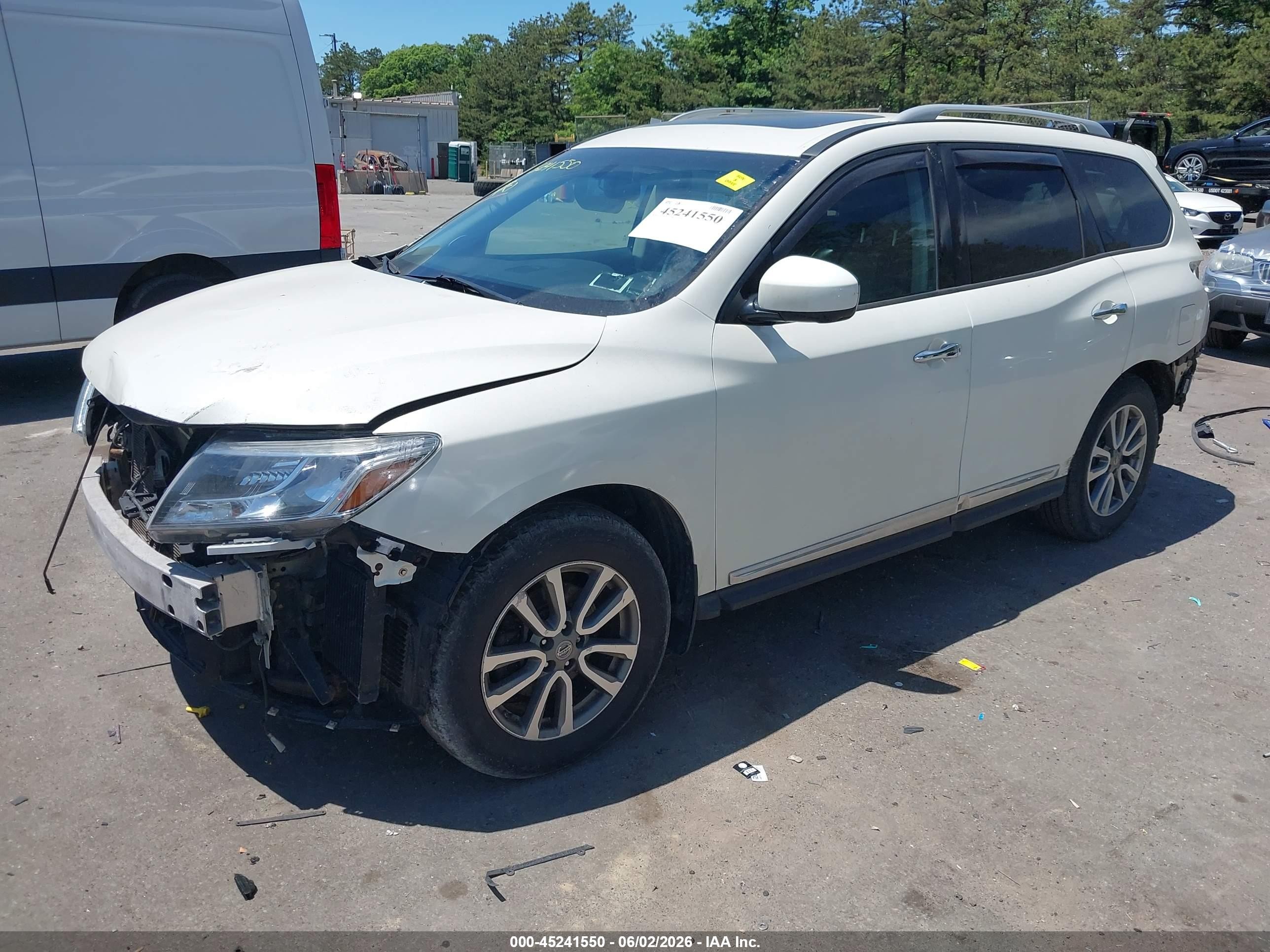 2015 Nissan Pathfinder Sl Белый vin: 5N1AR2MM4FC601899