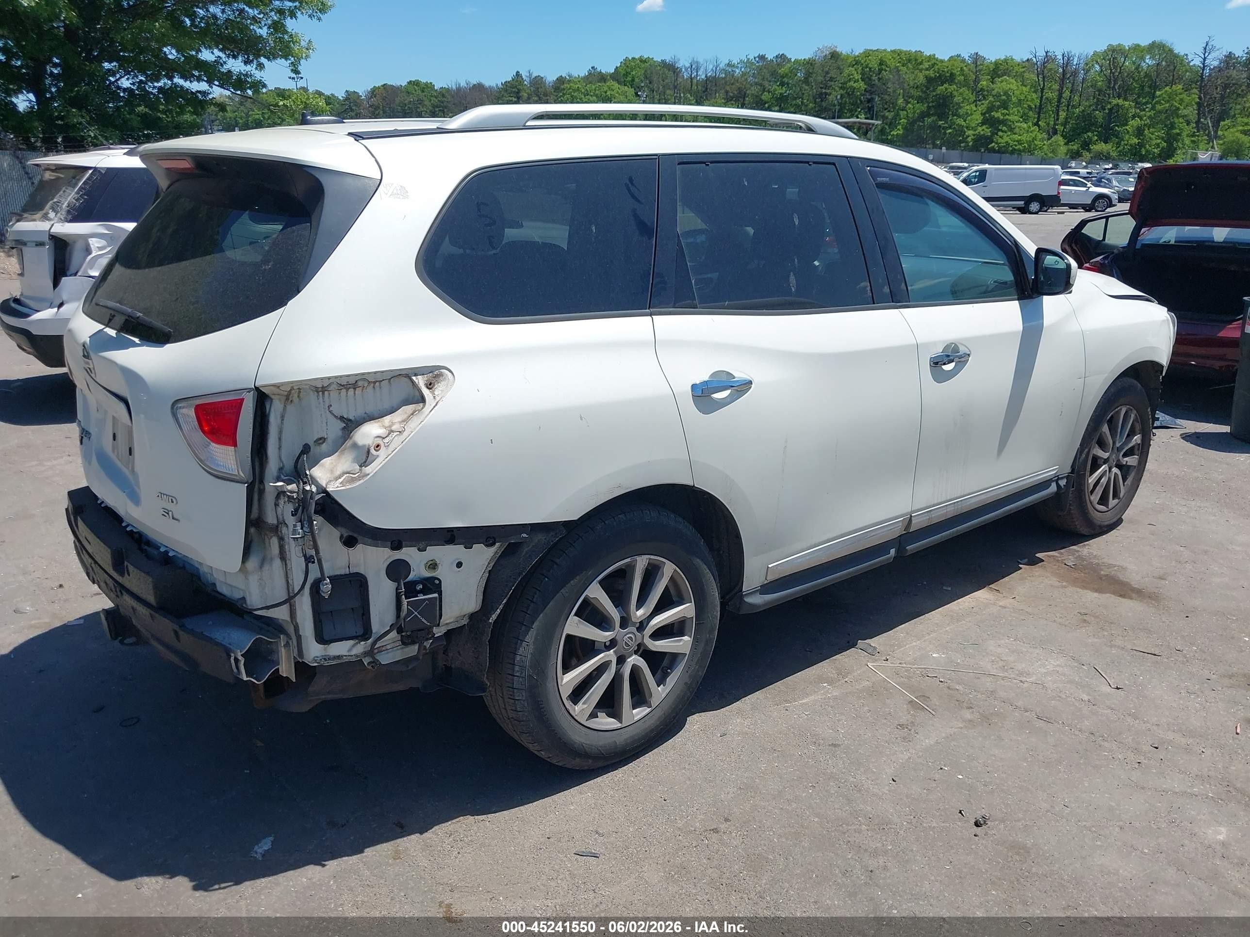 2015 Nissan Pathfinder Sl Белый vin: 5N1AR2MM4FC601899