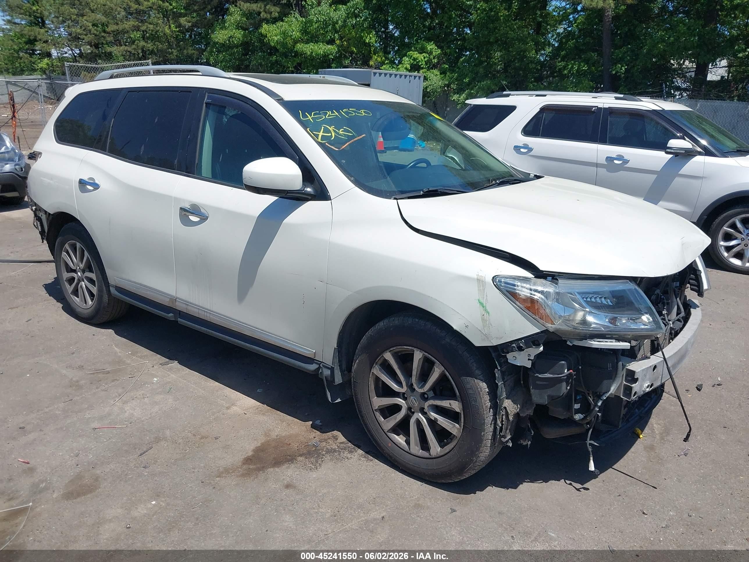 2015 Nissan Pathfinder Sl Белый vin: 5N1AR2MM4FC601899