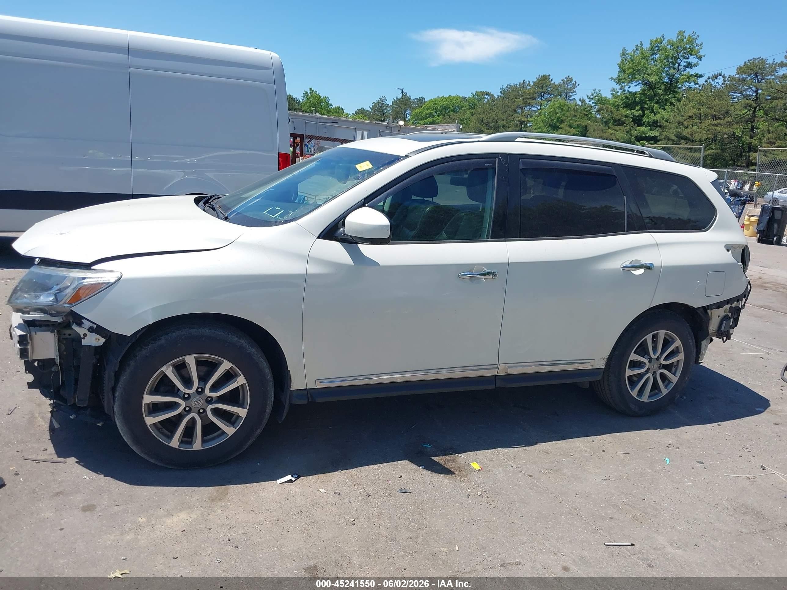 2015 Nissan Pathfinder Sl Белый vin: 5N1AR2MM4FC601899