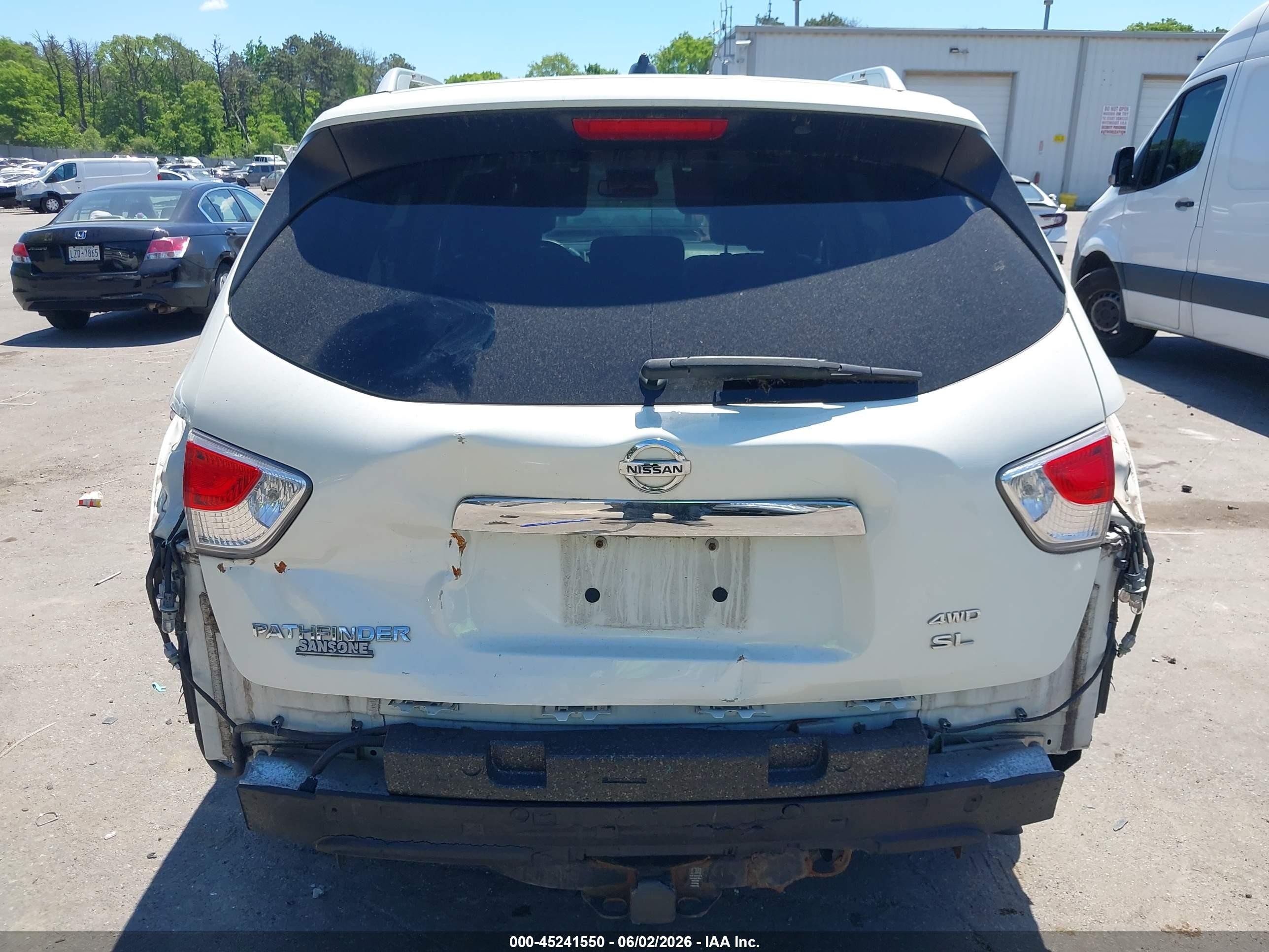 2015 Nissan Pathfinder Sl Белый vin: 5N1AR2MM4FC601899