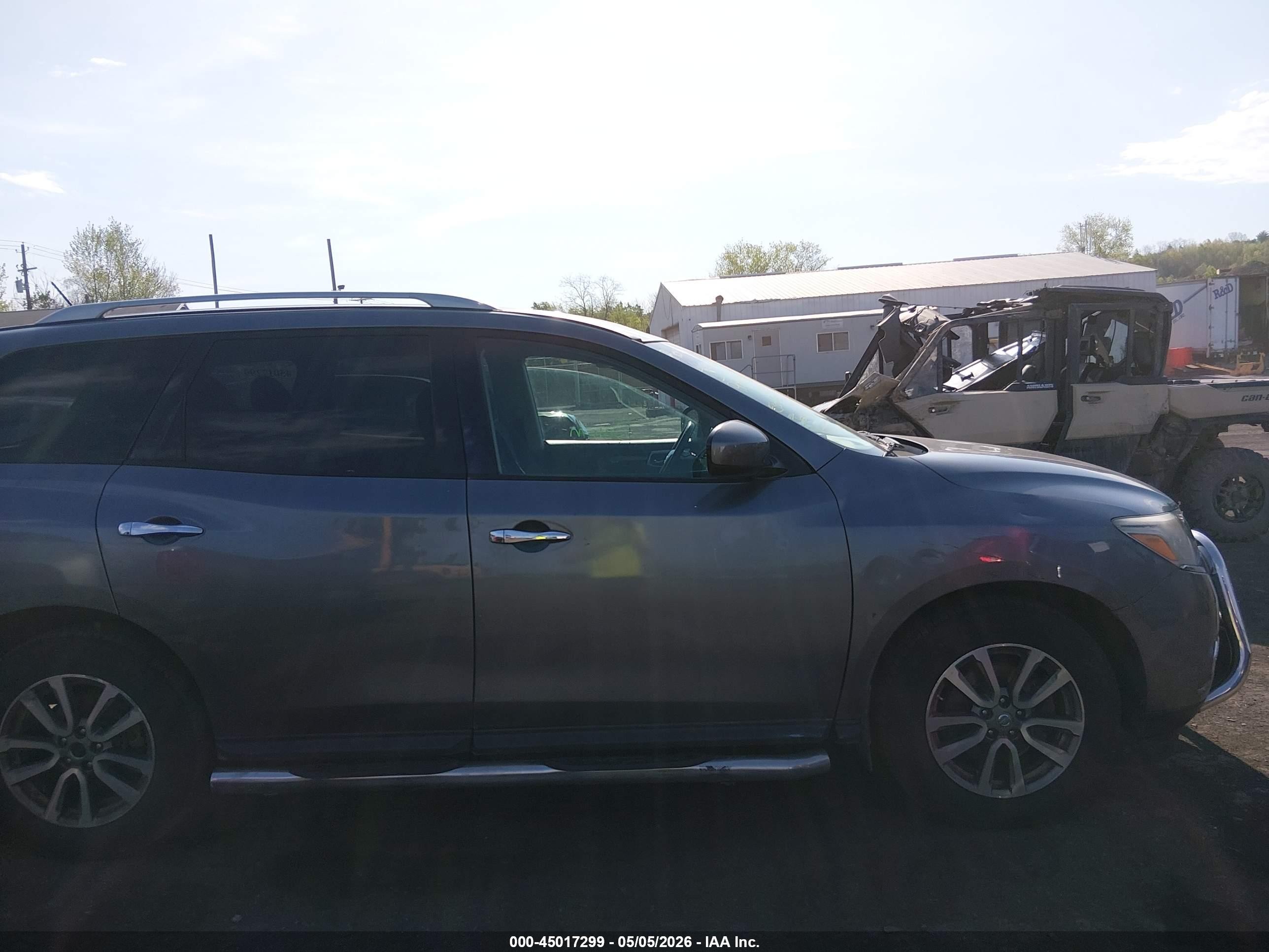 2015 Nissan Pathfinder Sv Gray vin: 5N1AR2MM4FC673198
