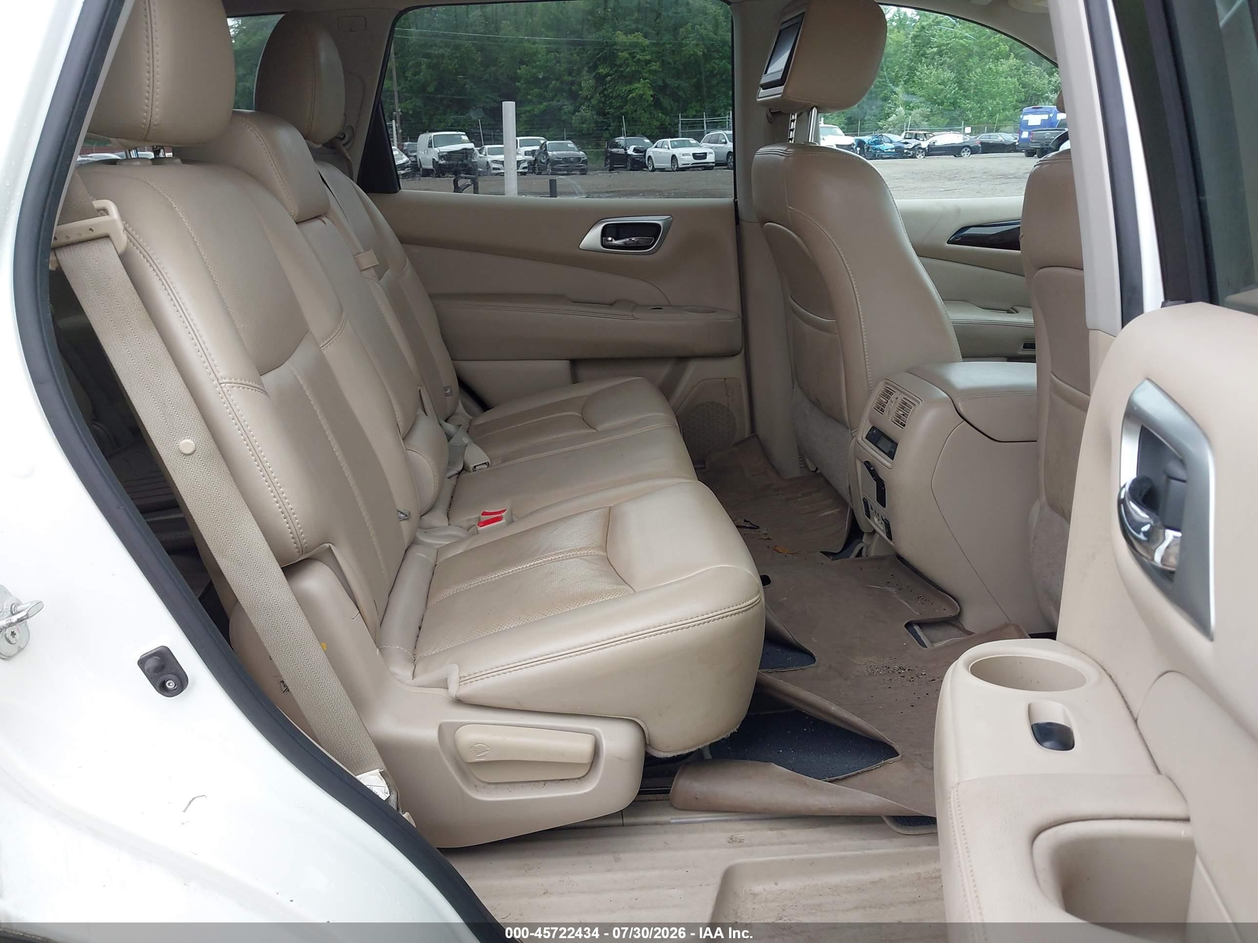 2015 Nissan Pathfinder Platinum White vin: 5N1AR2MM4FC715966