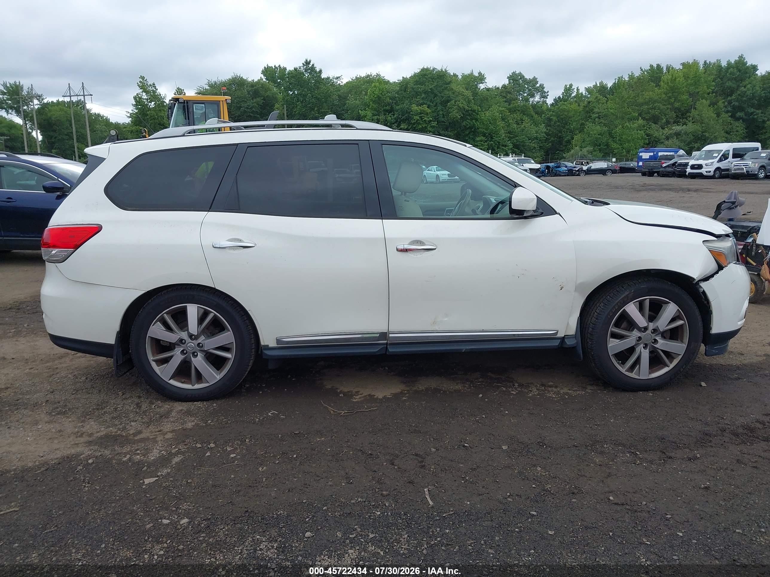 2015 Nissan Pathfinder Platinum White vin: 5N1AR2MM4FC715966