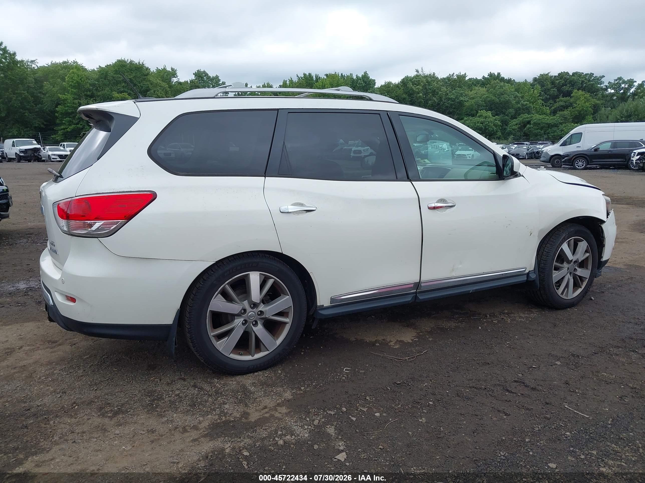 2015 Nissan Pathfinder Platinum White vin: 5N1AR2MM4FC715966