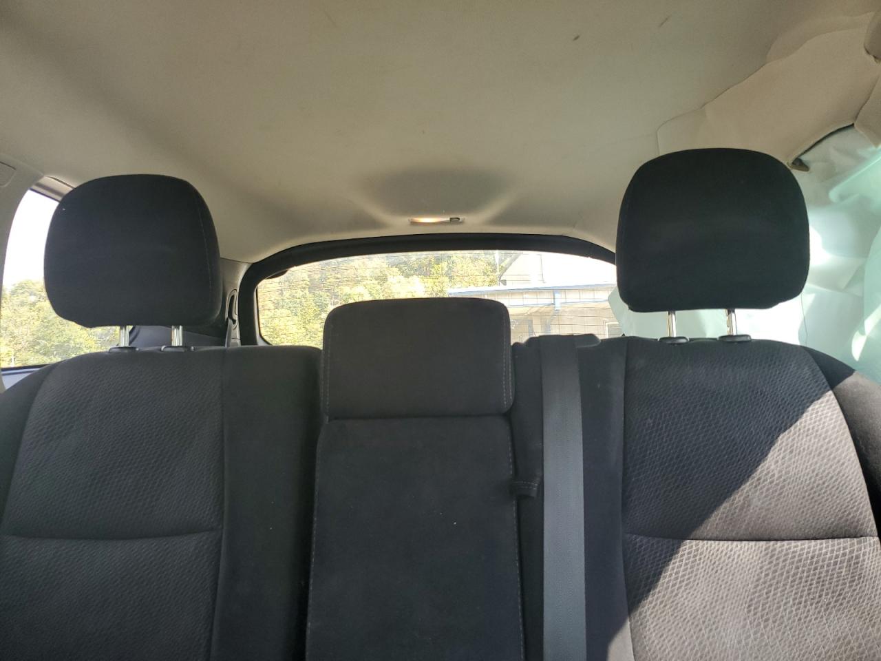 2015 Nissan Pathfinder S Silver vin: 5N1AR2MM4FC718785