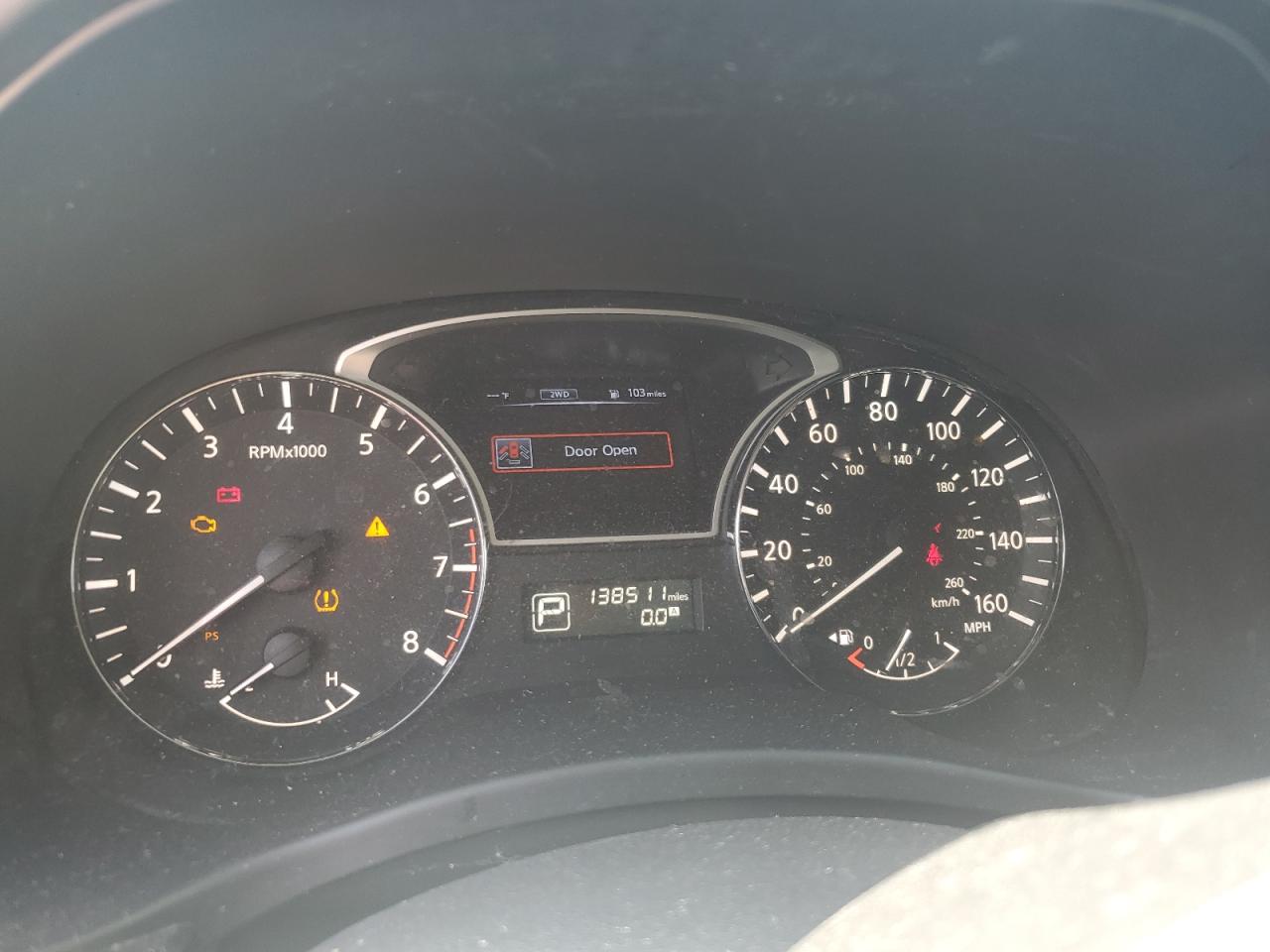 2015 Nissan Pathfinder S Silver vin: 5N1AR2MM4FC718785