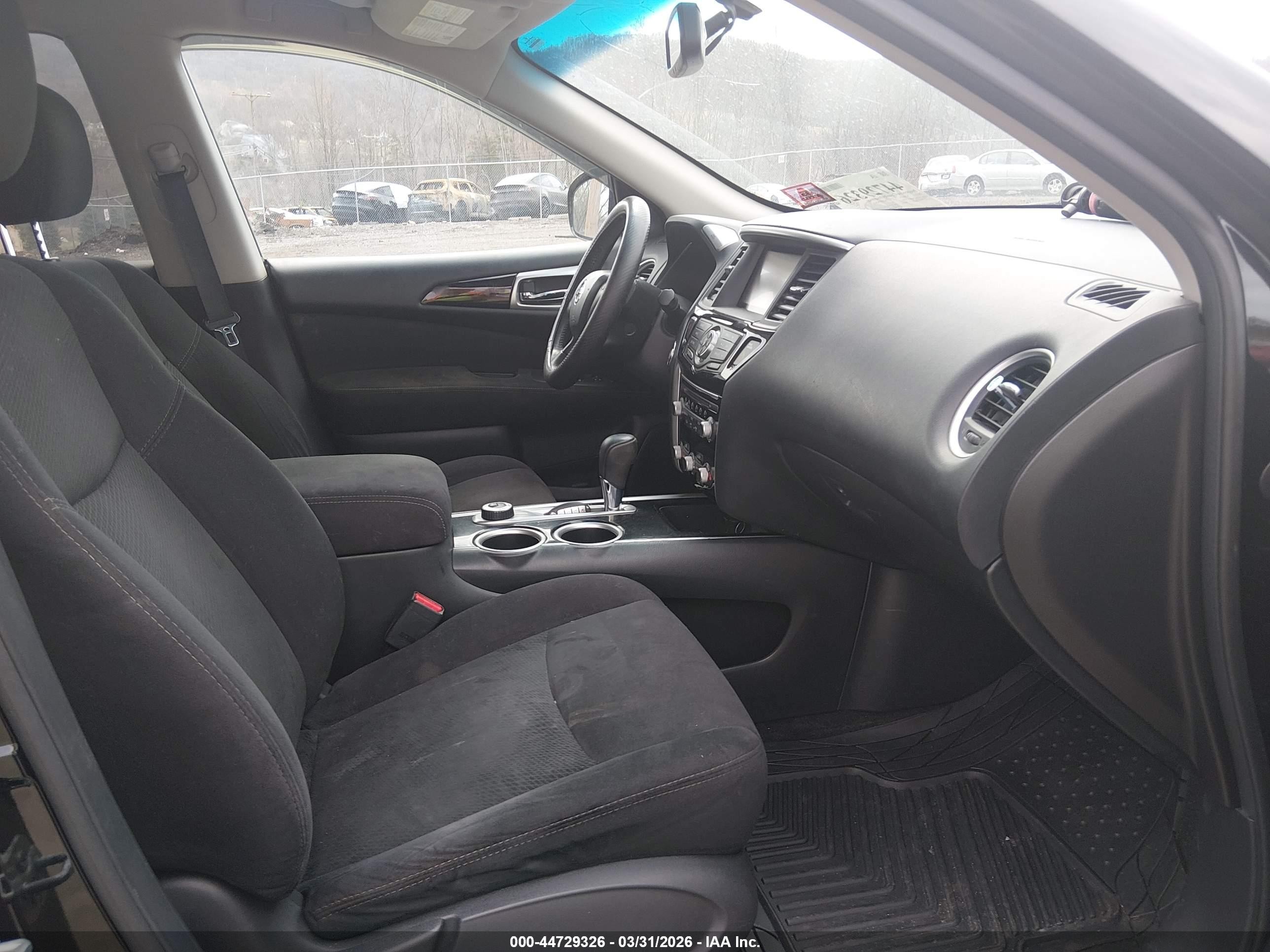 2015 Nissan Pathfinder Sv Черный vin: 5N1AR2MM4FC722996