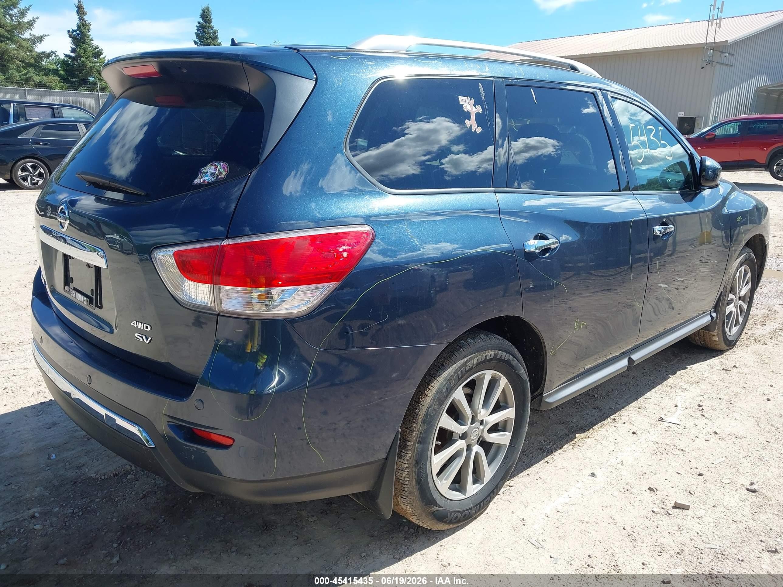 2013 Nissan Pathfinder Sv Blue vin: 5N1AR2MM5DC642359