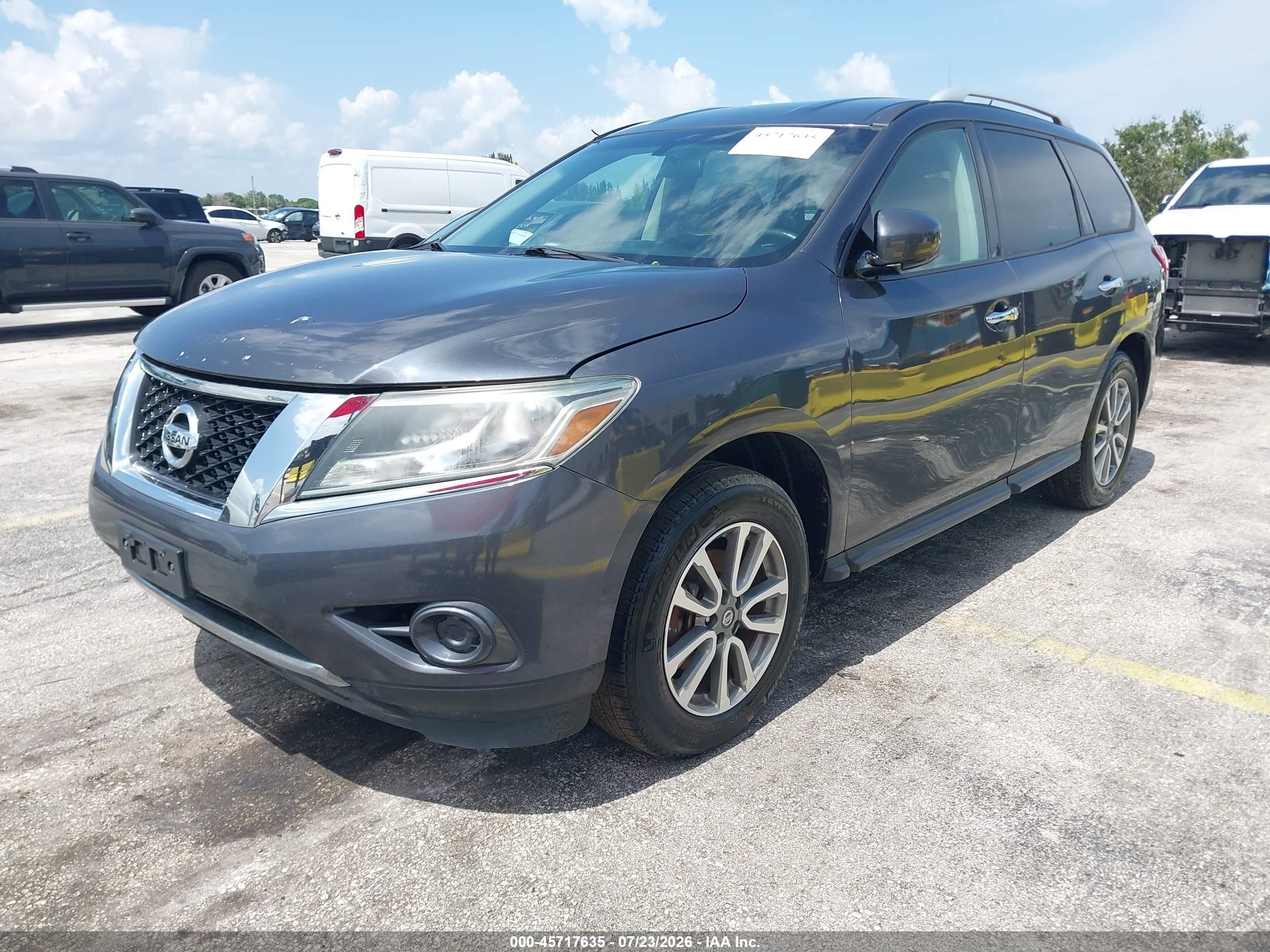 2013 Nissan Pathfinder Sv Gray vin: 5N1AR2MM5DC656293