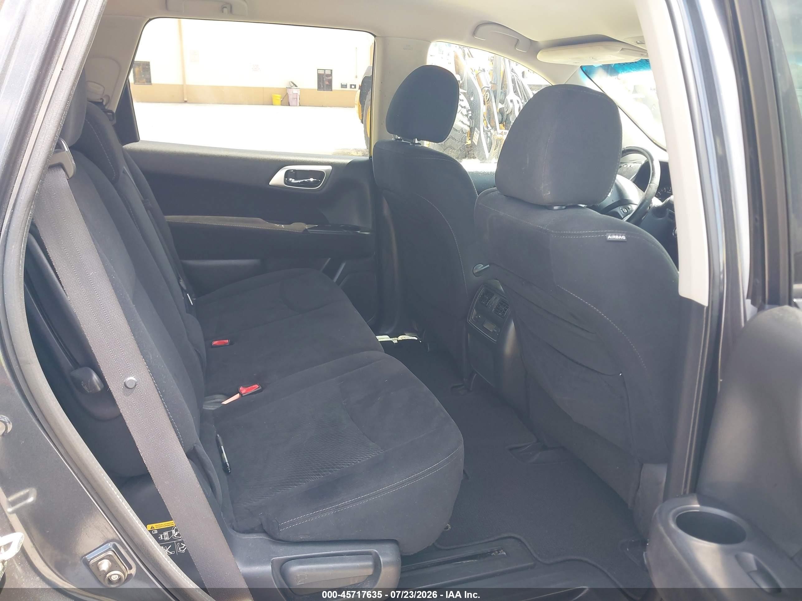 2013 Nissan Pathfinder Sv Gray vin: 5N1AR2MM5DC656293
