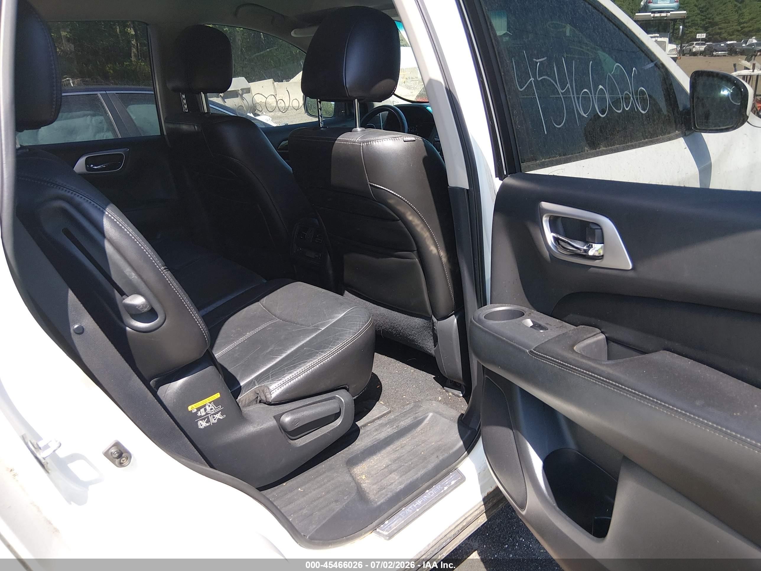 2013 Nissan Pathfinder Sl White vin: 5N1AR2MM5DC675443