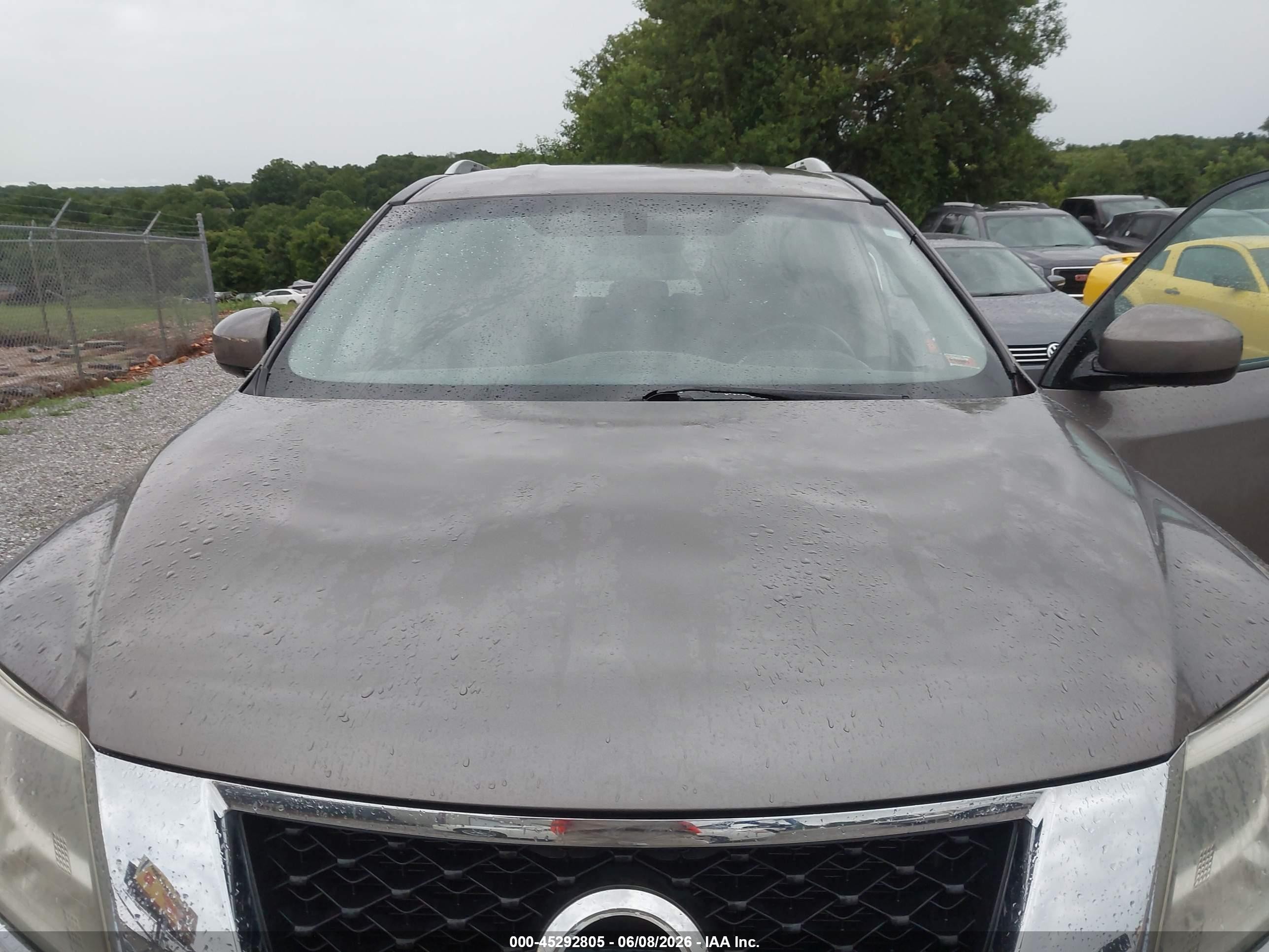 2014 Nissan Pathfinder Sv Gold vin: 5N1AR2MM5EC610335