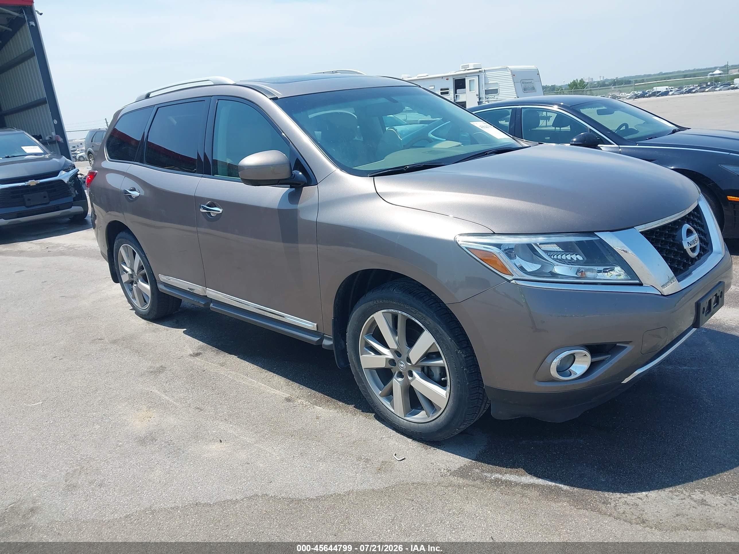 2014 Nissan Pathfinder Platinum Brown vin: 5N1AR2MM5EC616992