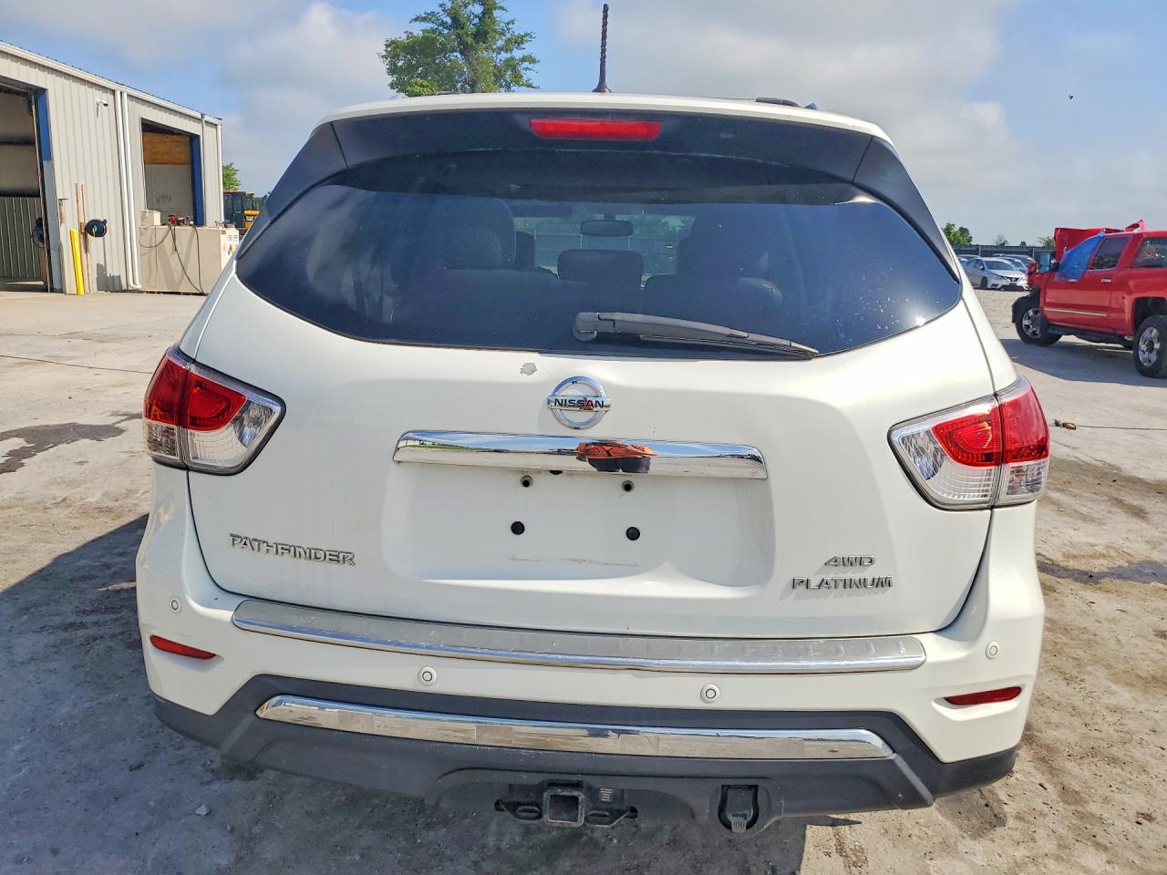 2014 Nissan Pathfinder S White vin: 5N1AR2MM5EC619424