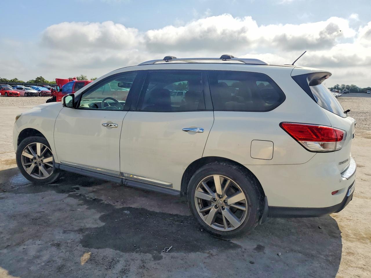 2014 Nissan Pathfinder S White vin: 5N1AR2MM5EC619424