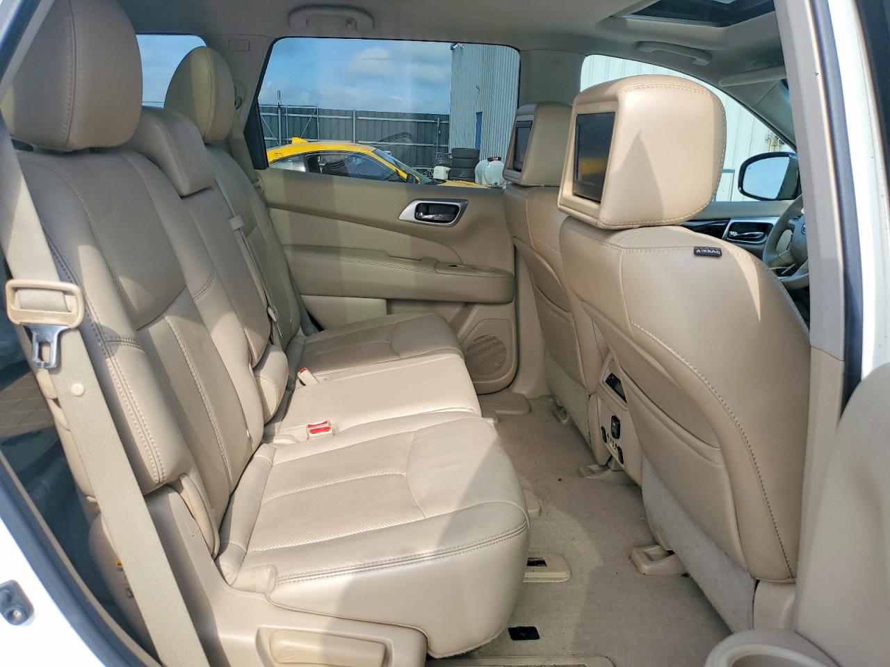 2014 Nissan Pathfinder S White vin: 5N1AR2MM5EC619424