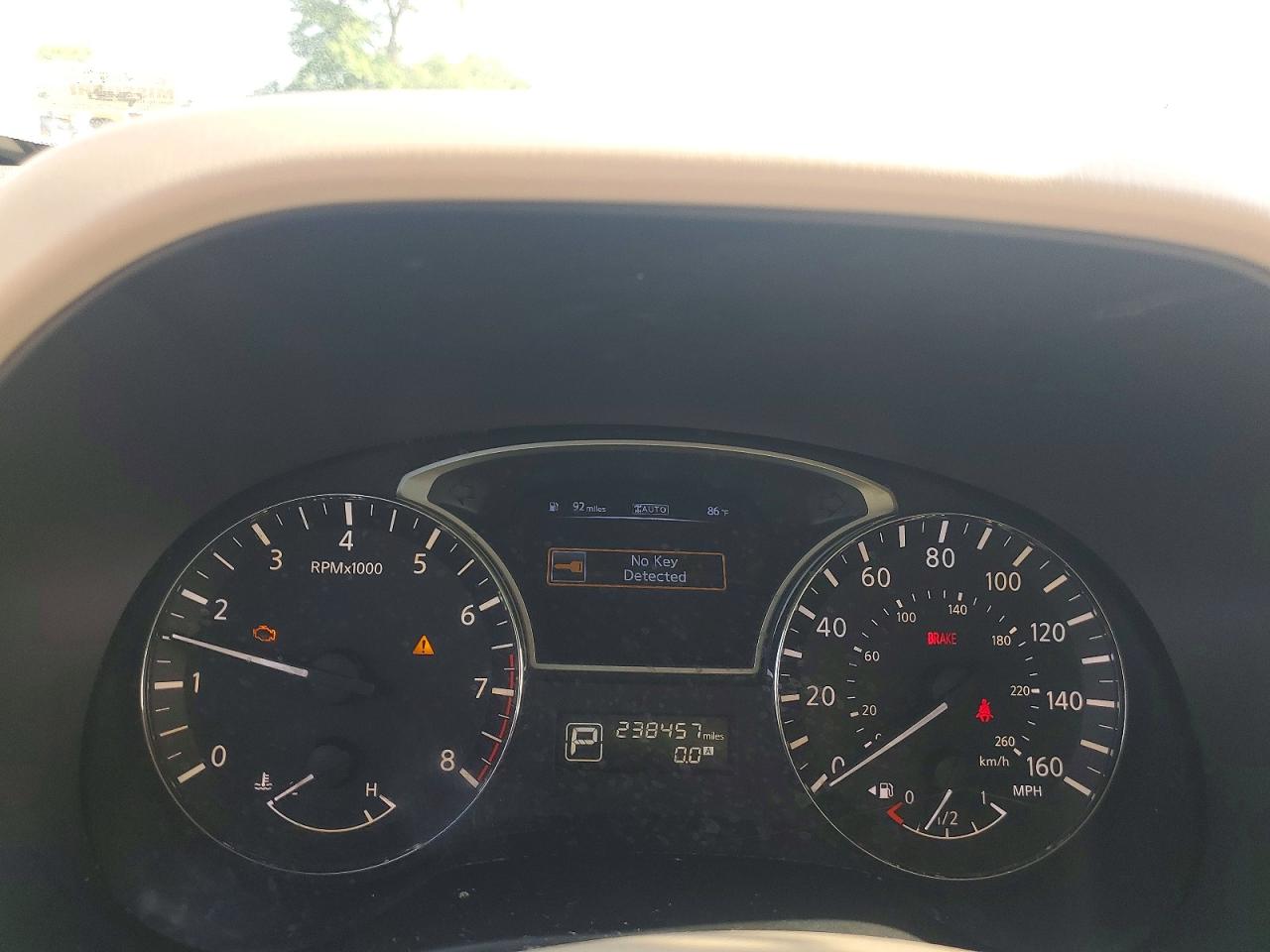 2014 Nissan Pathfinder S White vin: 5N1AR2MM5EC619424