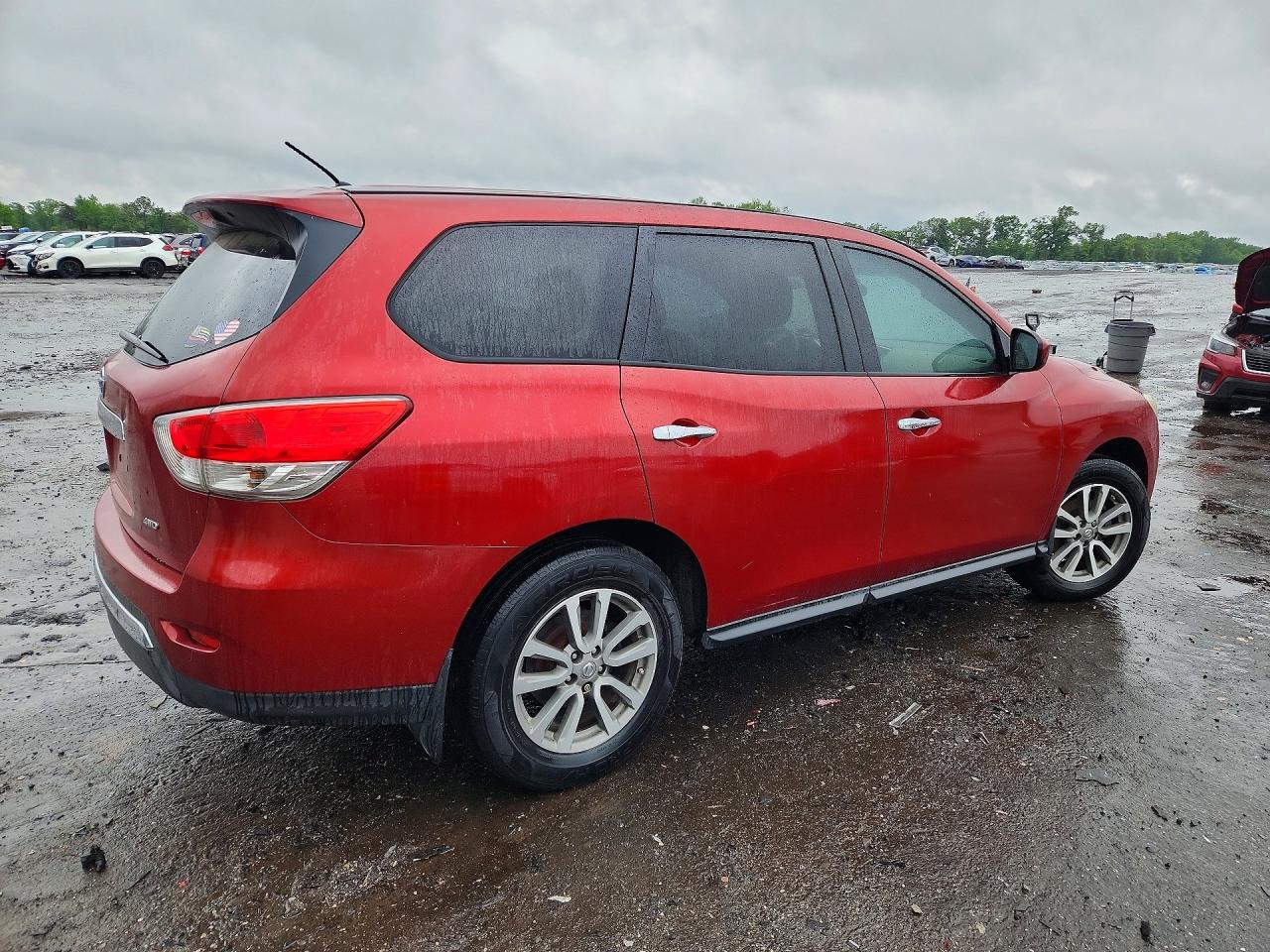 2014 Nissan Pathfinder S Red vin: 5N1AR2MM5EC627216