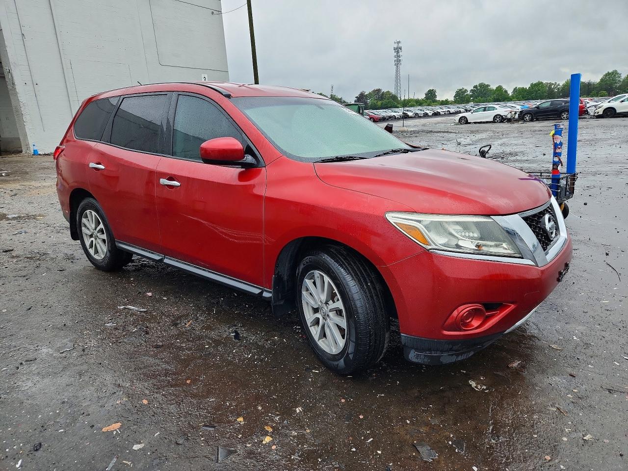 2014 Nissan Pathfinder S Red vin: 5N1AR2MM5EC627216