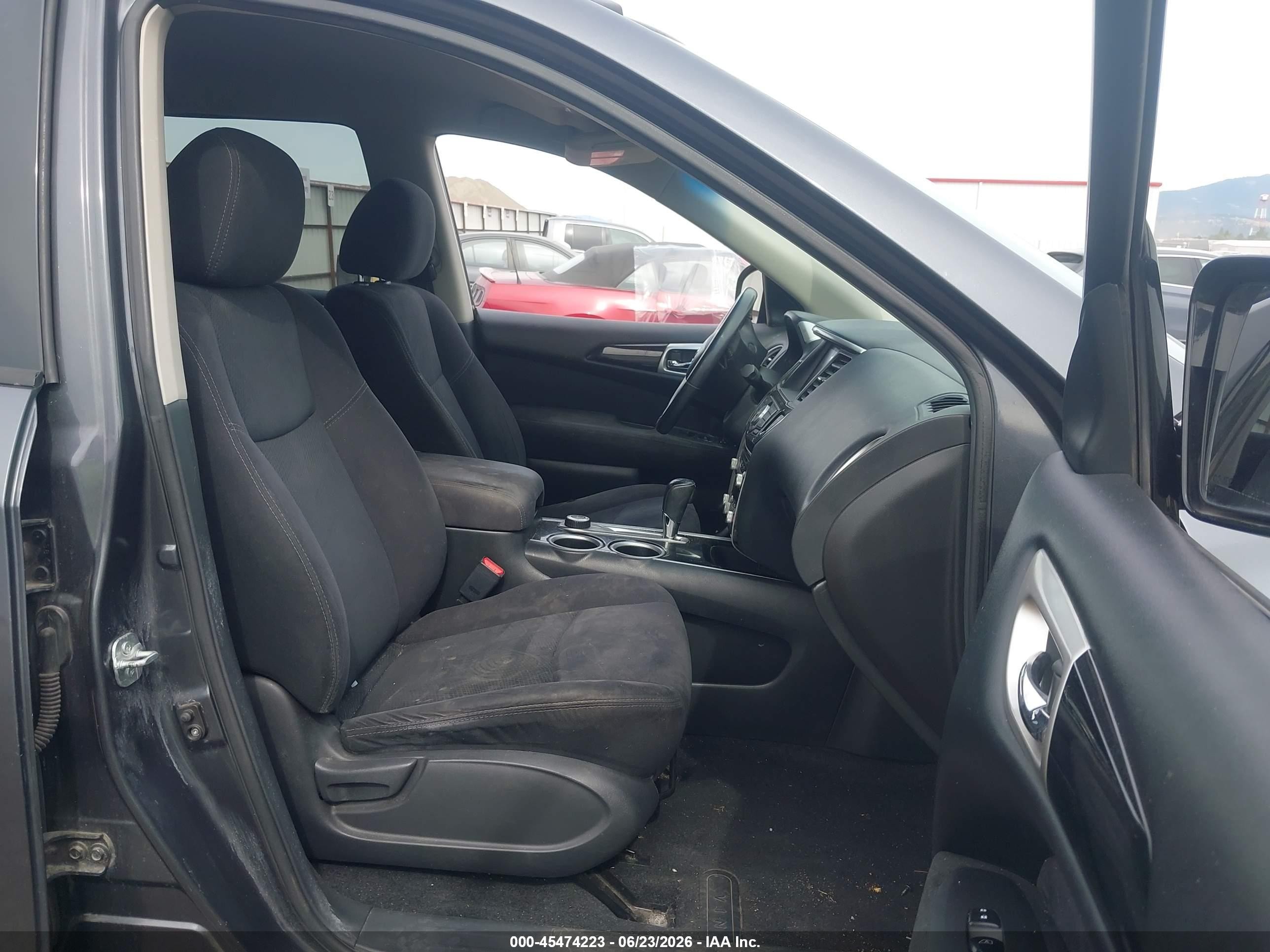 2014 Nissan Pathfinder Sv Gray vin: 5N1AR2MM5EC642234