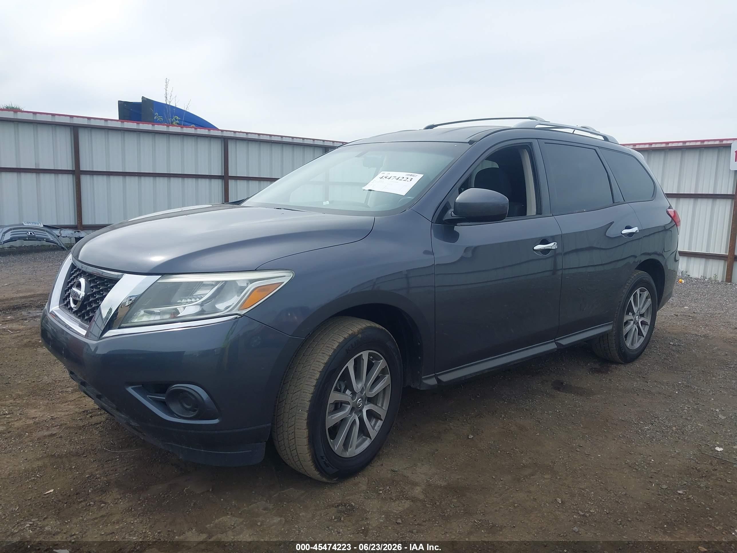 2014 Nissan Pathfinder Sv Gray vin: 5N1AR2MM5EC642234