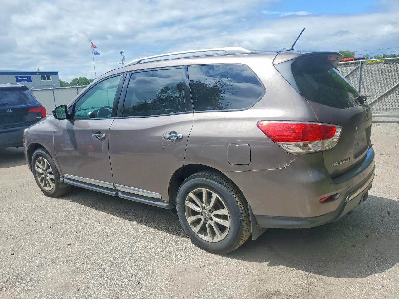 2014 Nissan Pathfinder S Brown vin: 5N1AR2MM5EC659454