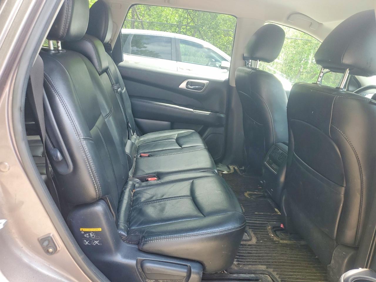 2014 Nissan Pathfinder S Brown vin: 5N1AR2MM5EC659454