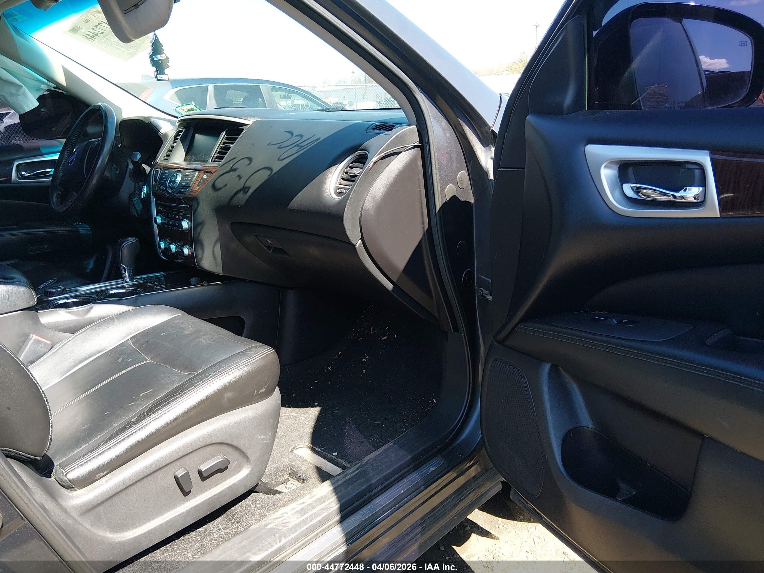 2014 Nissan Pathfinder Sl Gray vin: 5N1AR2MM5EC668767