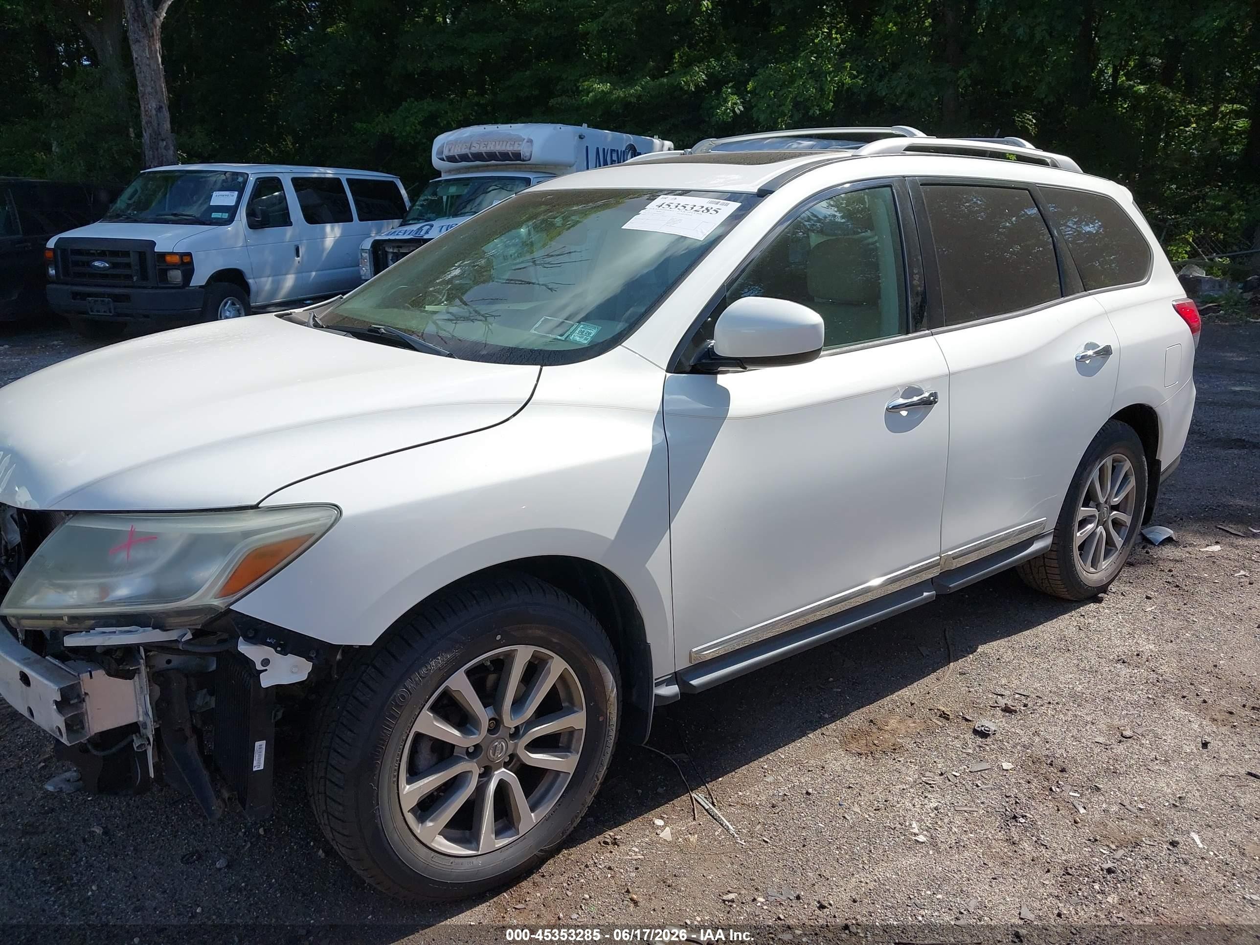 2014 Nissan Pathfinder Sl vin: 5N1AR2MM5EC690347