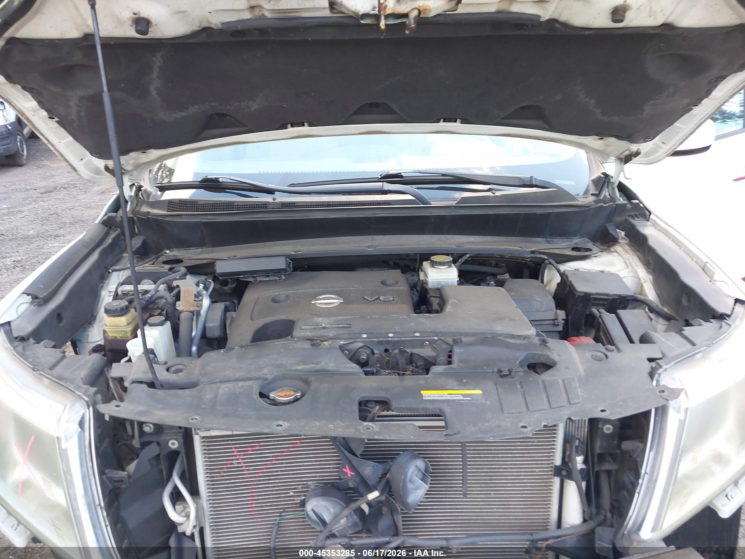 2014 Nissan Pathfinder Sl vin: 5N1AR2MM5EC690347
