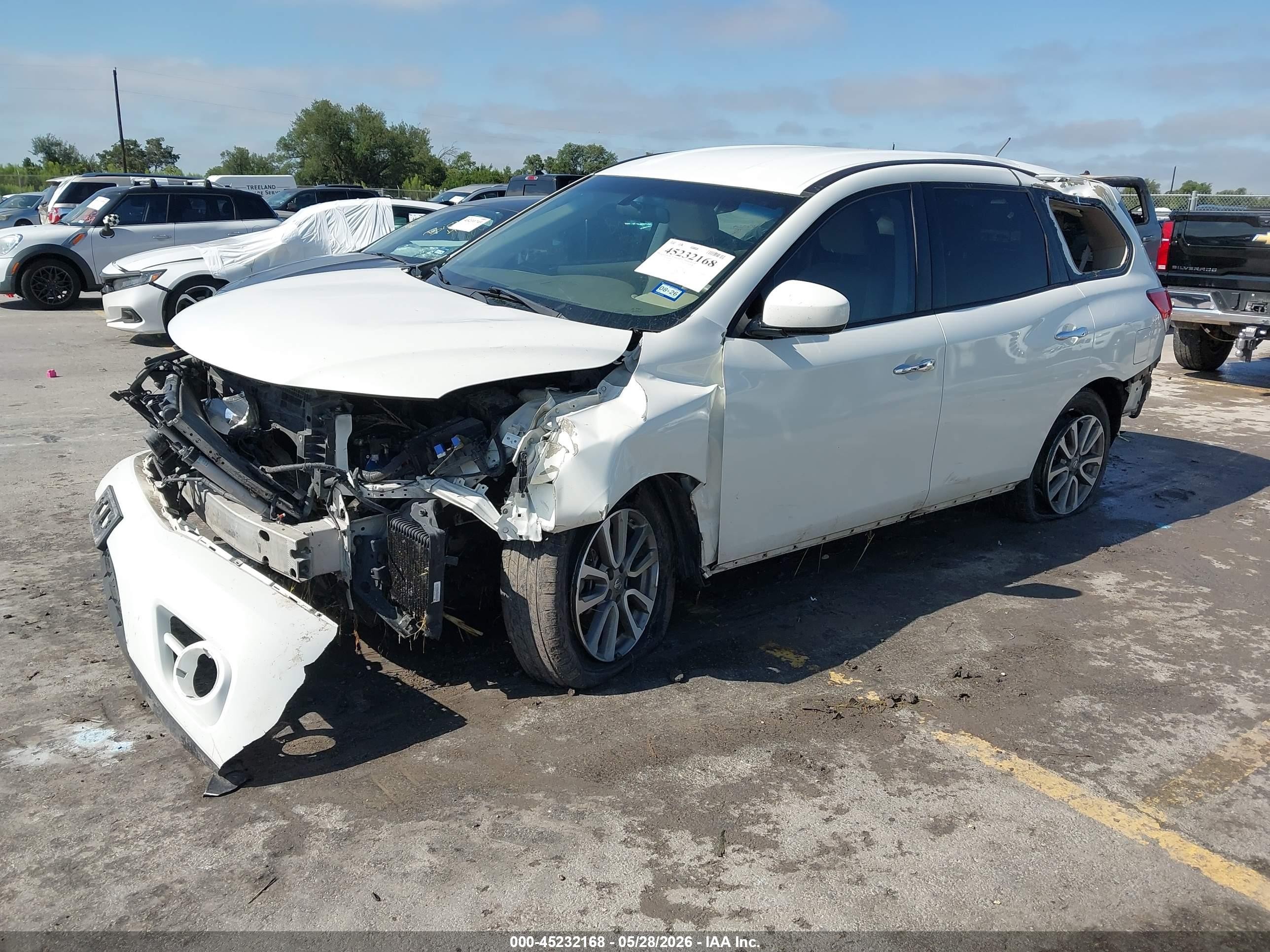 2014 Nissan Pathfinder S White vin: 5N1AR2MM5EC705896