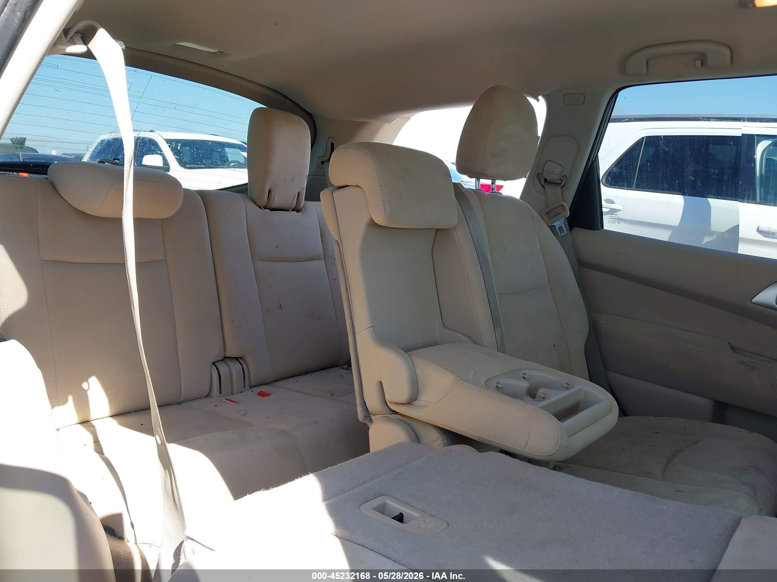 2014 Nissan Pathfinder S White vin: 5N1AR2MM5EC705896