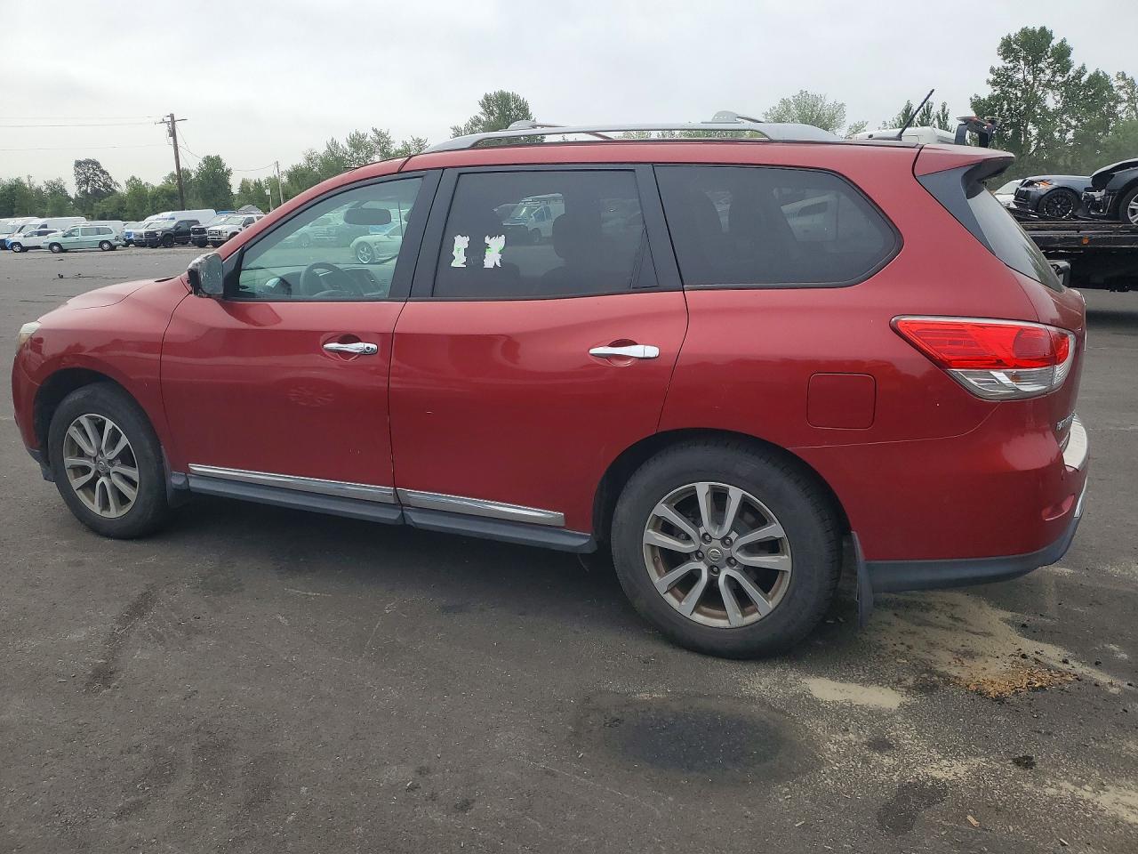 2014 Nissan Pathfinder S Red vin: 5N1AR2MM5EC711388