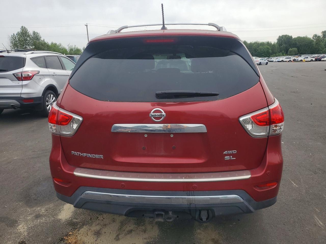 2014 Nissan Pathfinder S Red vin: 5N1AR2MM5EC711388